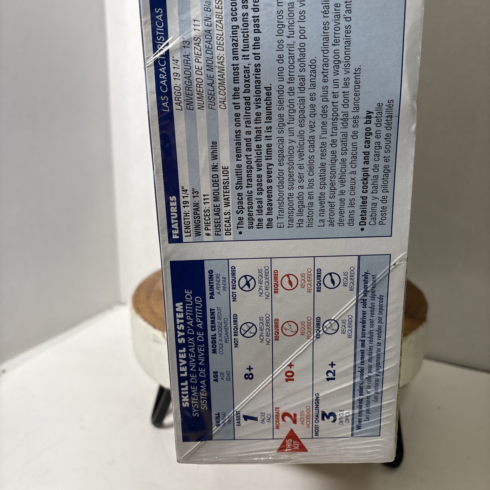 2004 Revell NASA Space Shuttle Endeavor 1:72 Scale Model Kit Planets SEALED