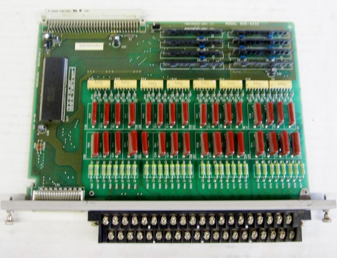 SIEMENS 505-4232 110VAC INPUT MODULE FOR SIMATIC 505 PLC CONTROL SYSTEM