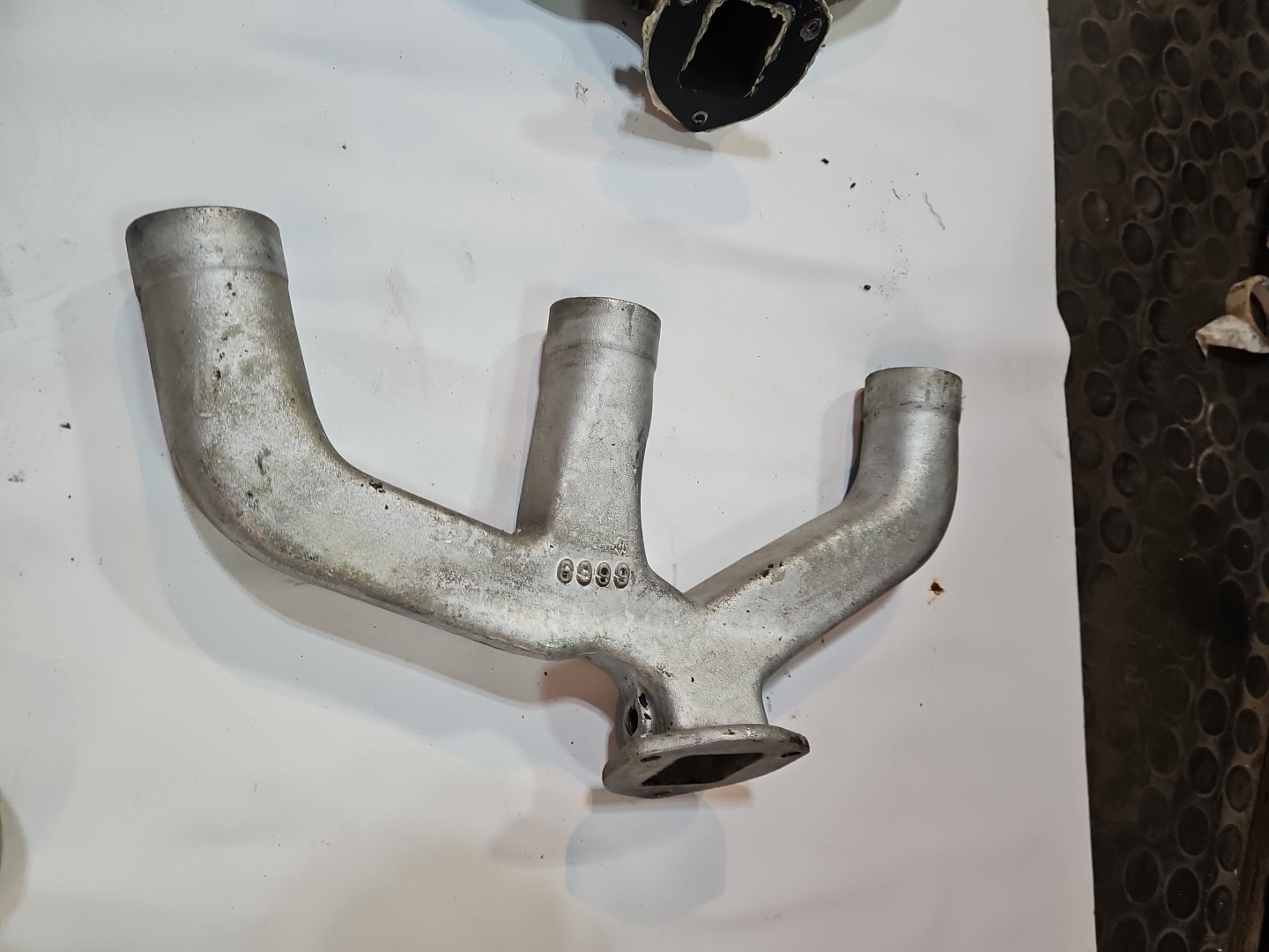 Cessna 172 & Others Continental O-300 Intake P/N 6669 Price 1ea. Dr8