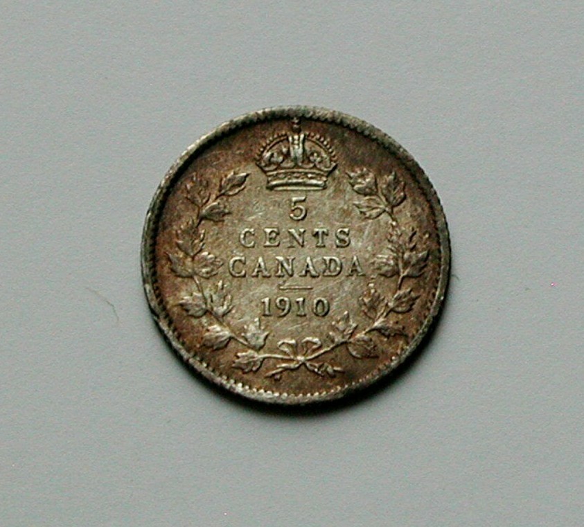 1910 CANADA Edward VII Tiny Silver Coin - 5 Cents - scratch - natural dark tone