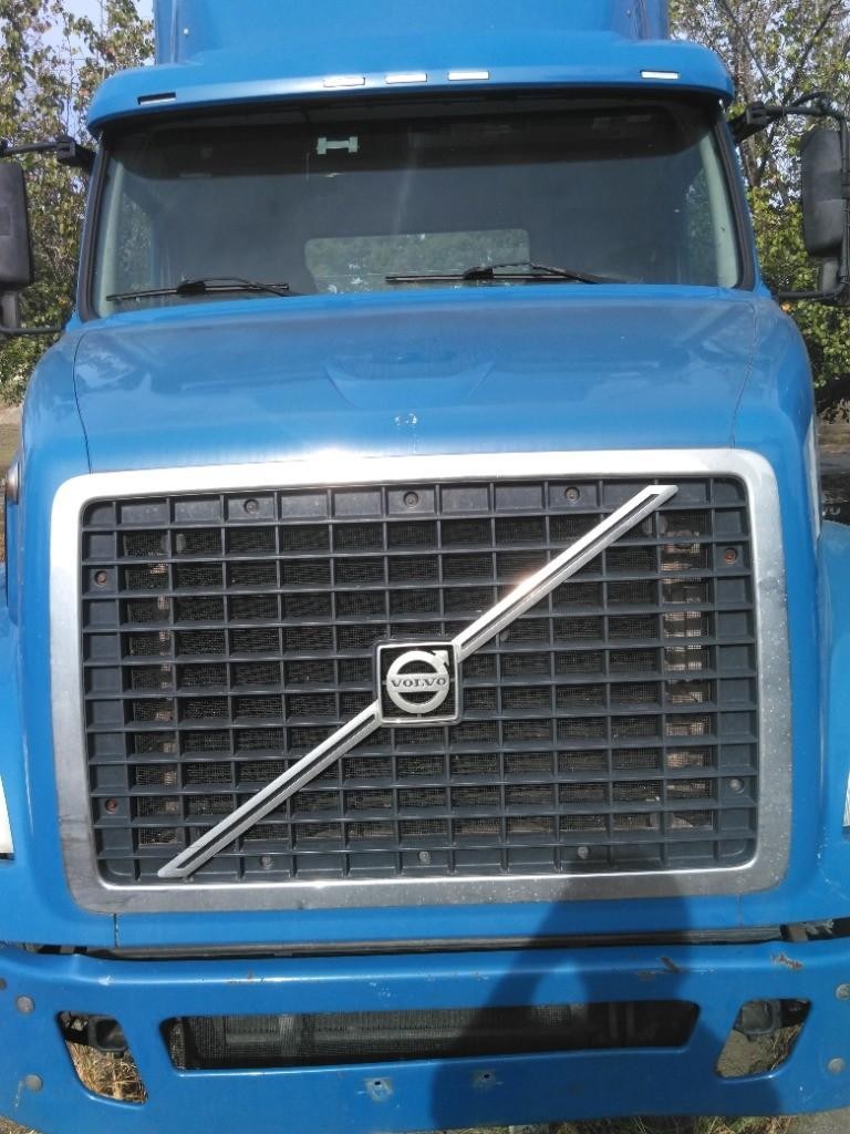 For 2012 VOLVO VNM 2004-2020 GRILLE N/A ,  MS