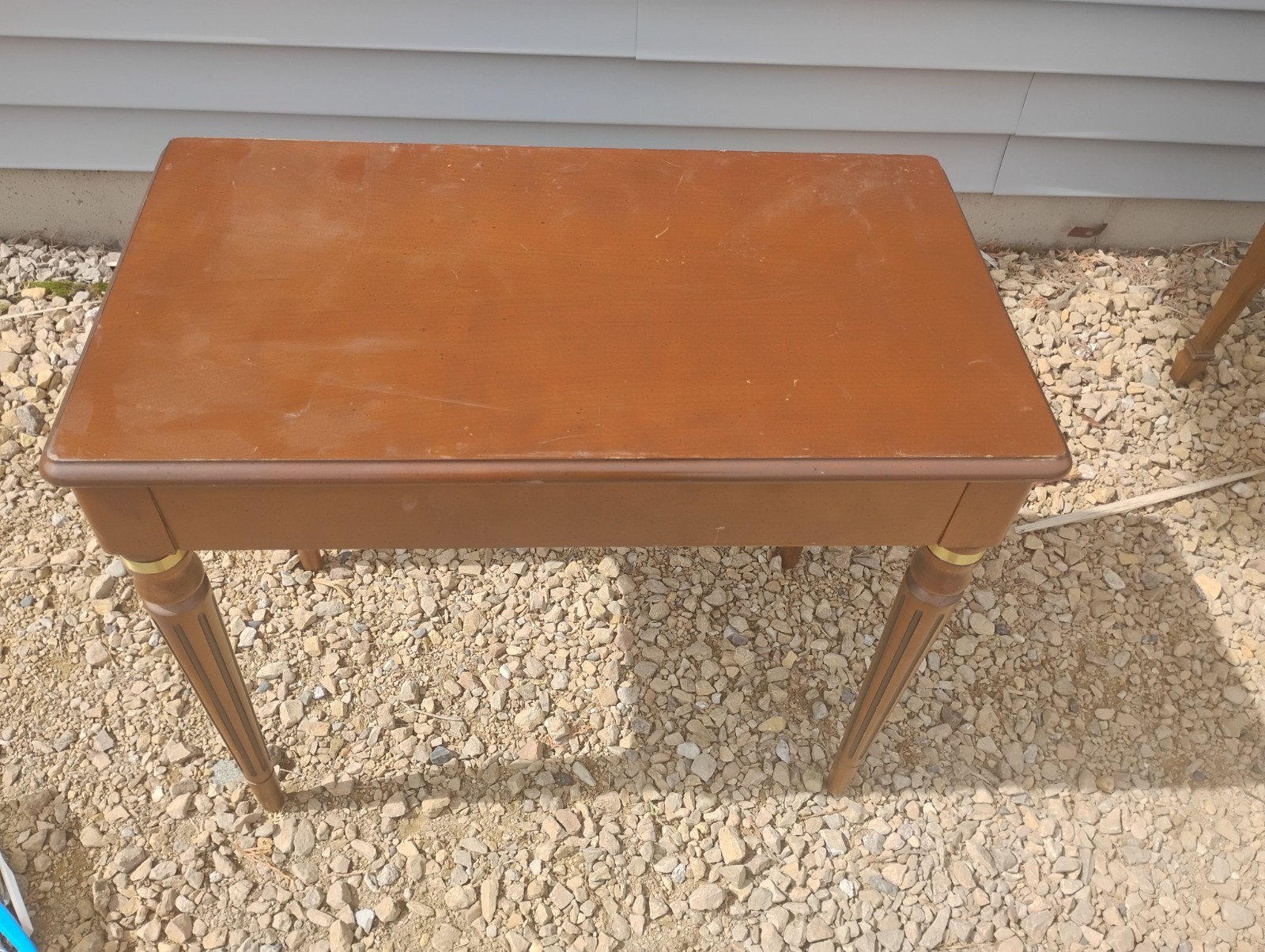 Vintage Organ Bench! Measures 23in W x 23in T x 13in D! MAKE OFFER!