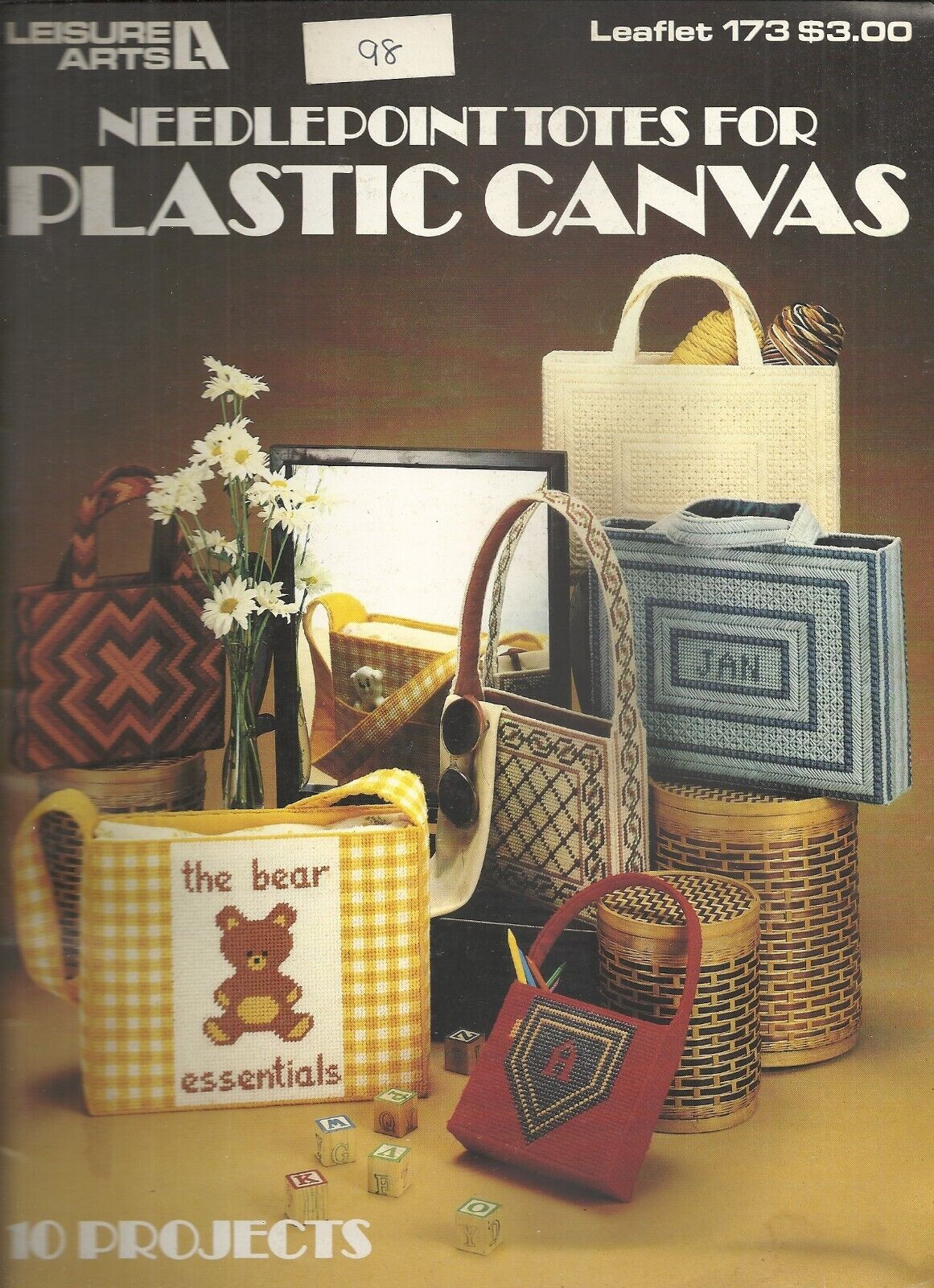 LEISURE ARTS NEEDLEPOINT TOTES FOR PLASTIC CANVAS PATTERN LEAFLET #172 ©1980