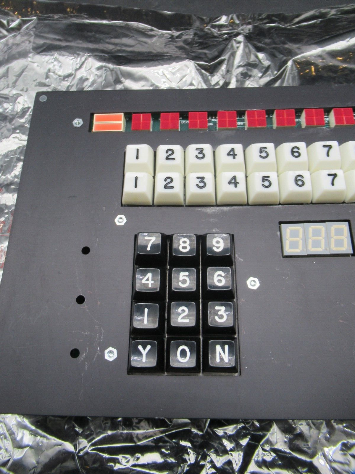 Quad Tech QTI RGS4 Pushbutton Keyboard 9 Unit C920256690010 *Old Stock*