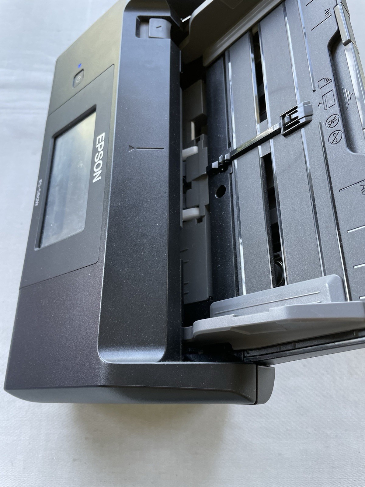 Epson WorkForce ES-580W Wireless Color Duplex Desktop Document Scanner