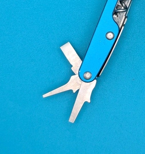 Leatherman Juice CS4 Multi Tool! Retired! GLACIER BLUE!