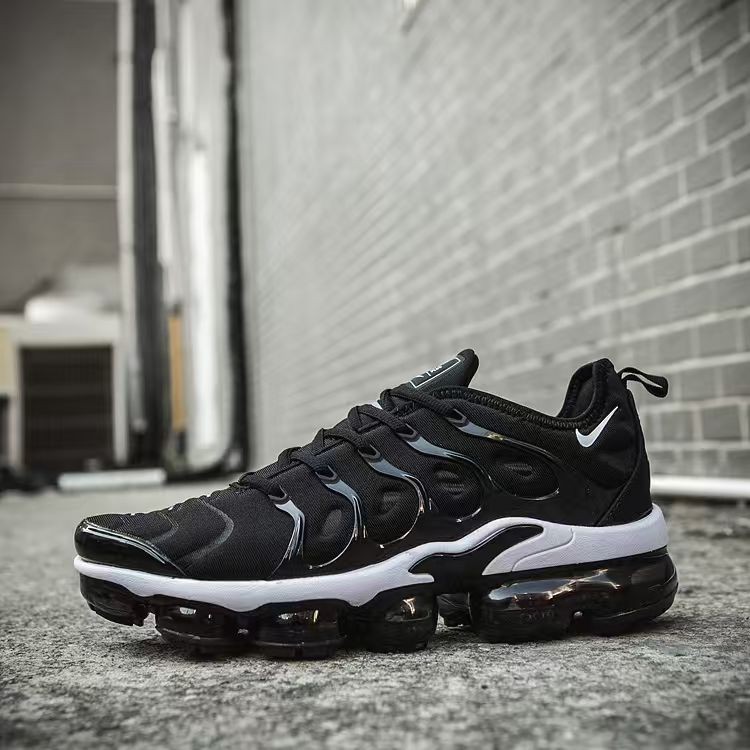 🔥Nike Air Vapormax Plus Overbranding Black-White Mens