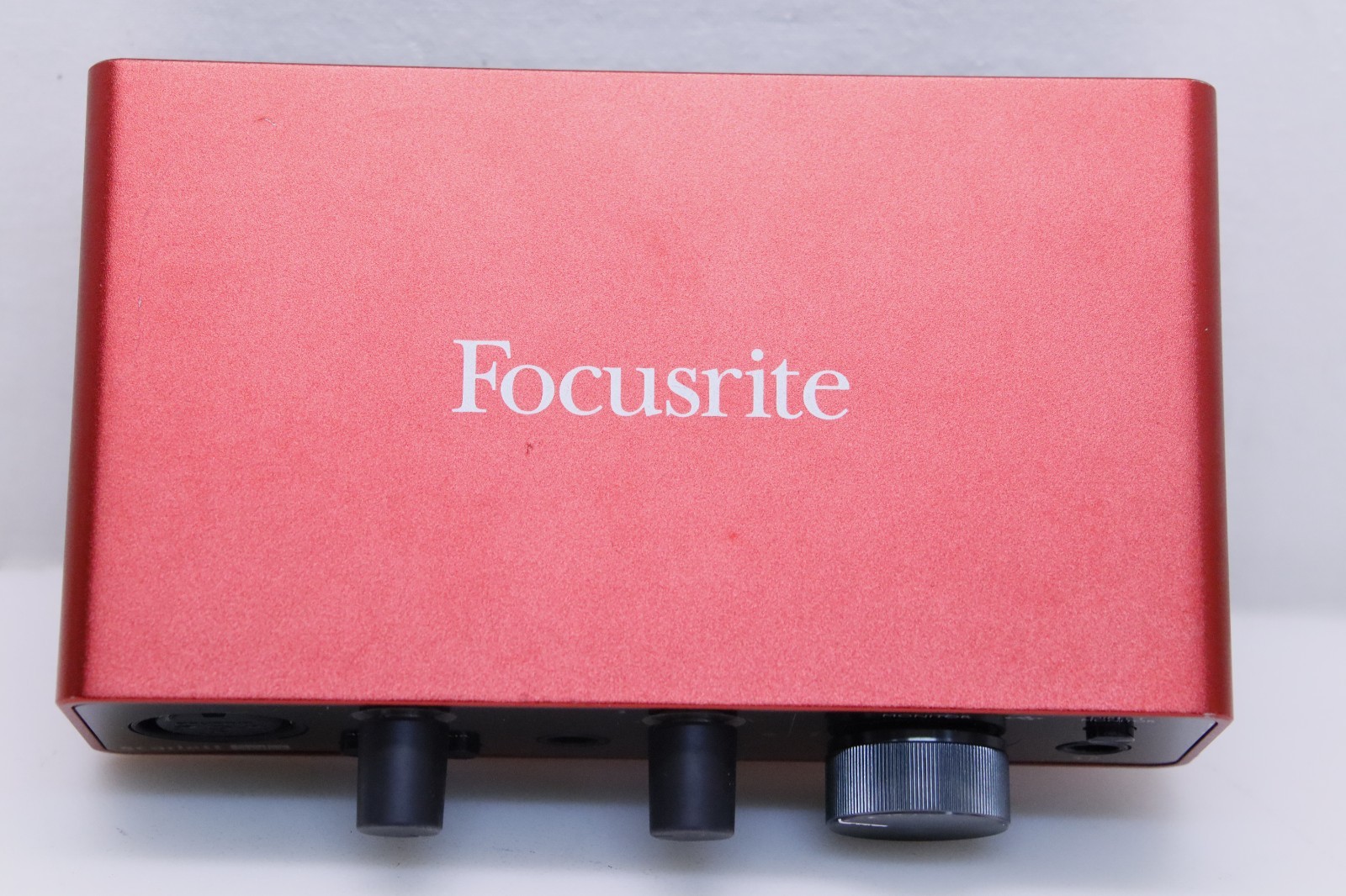 Focusrite Scarlett 2i2 3rd Gen. 2-Channel USB Audio Interface With One XLR Cable