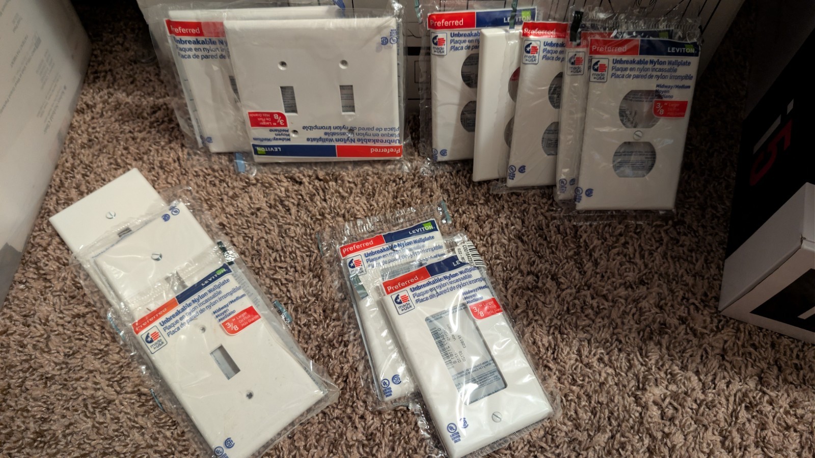 Lot Of Outlet & Light Switch Plates