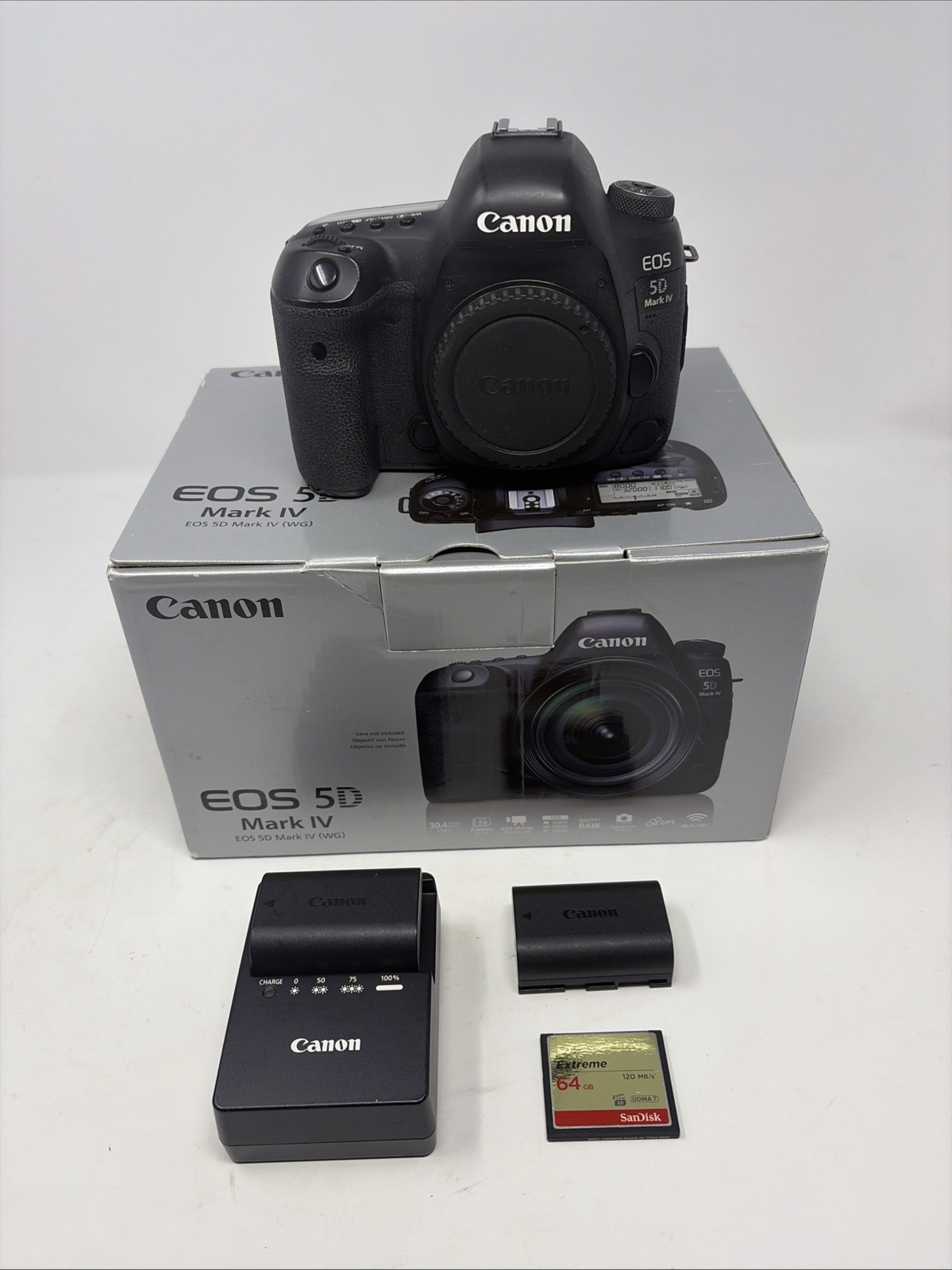 Canon 5D Mark IV 30.4MP DSLR Camera Body 225K Shutter w/ Box Batteries Charger