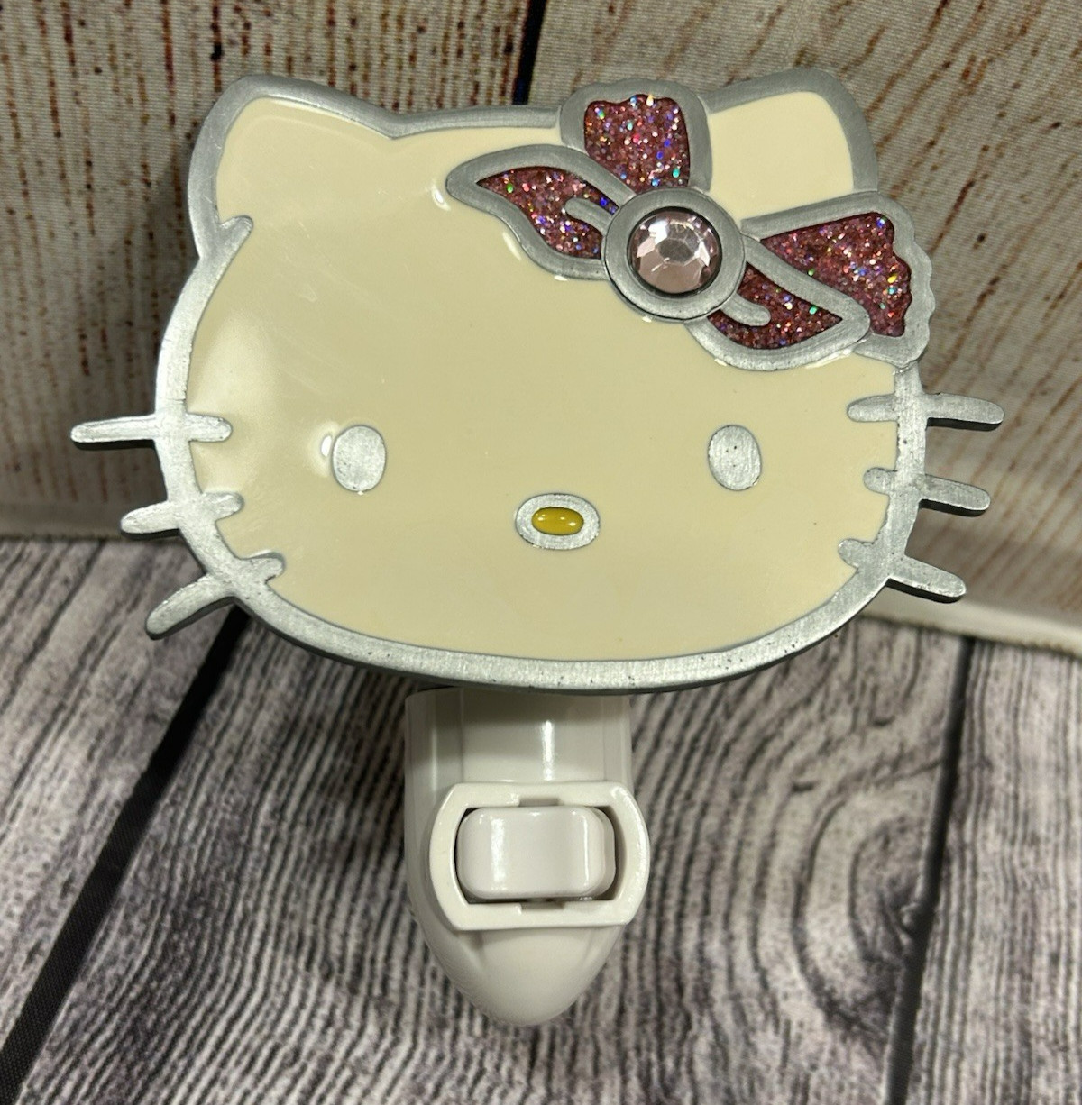 Sanrio Hello Kitty Nightlight - Very Uncommon - Enameled Metal with "Jewel"