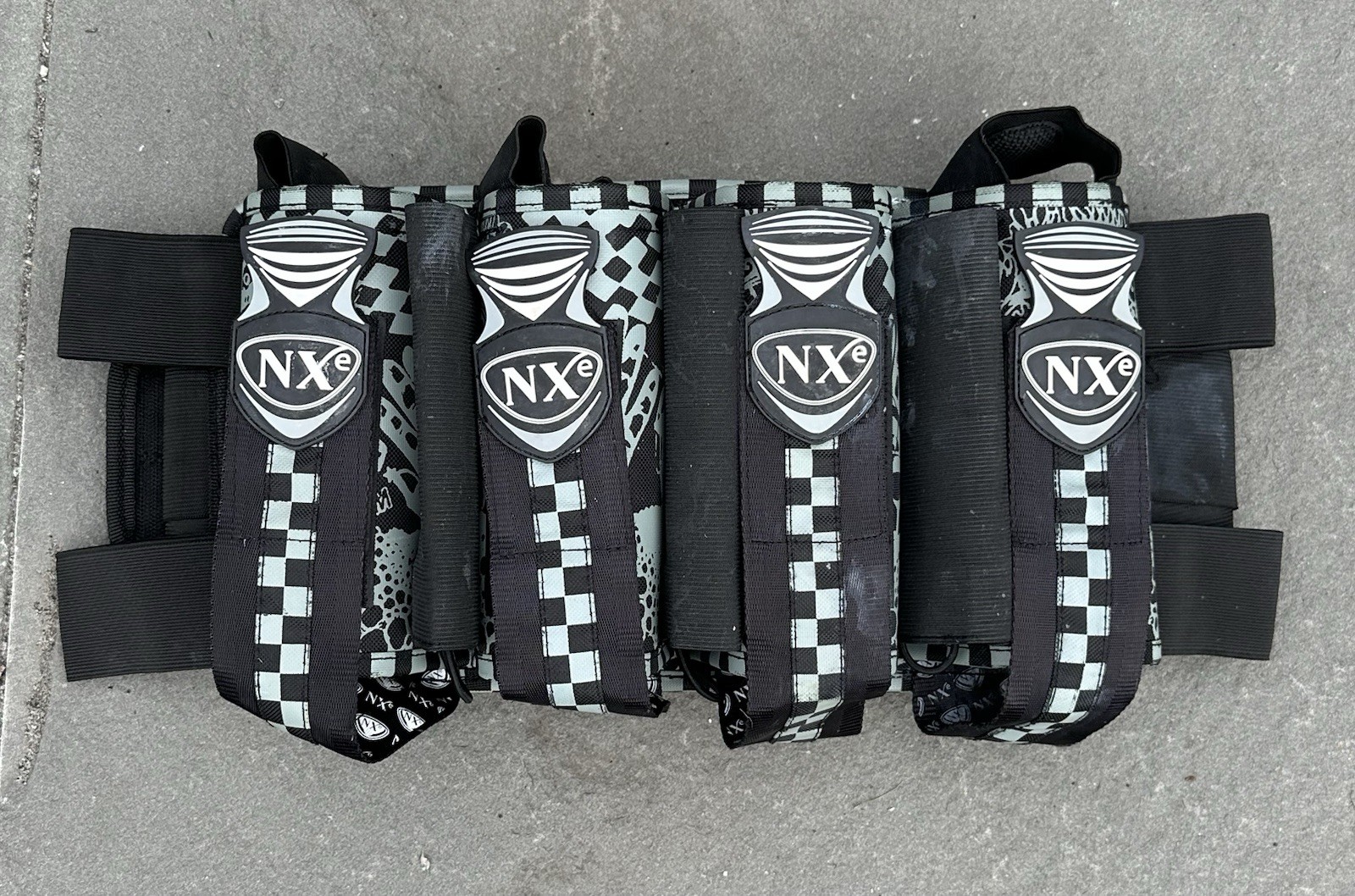 NXE PAINTBALL POD PACK HARNESS 4+5 TANK SLEEVE - Gray