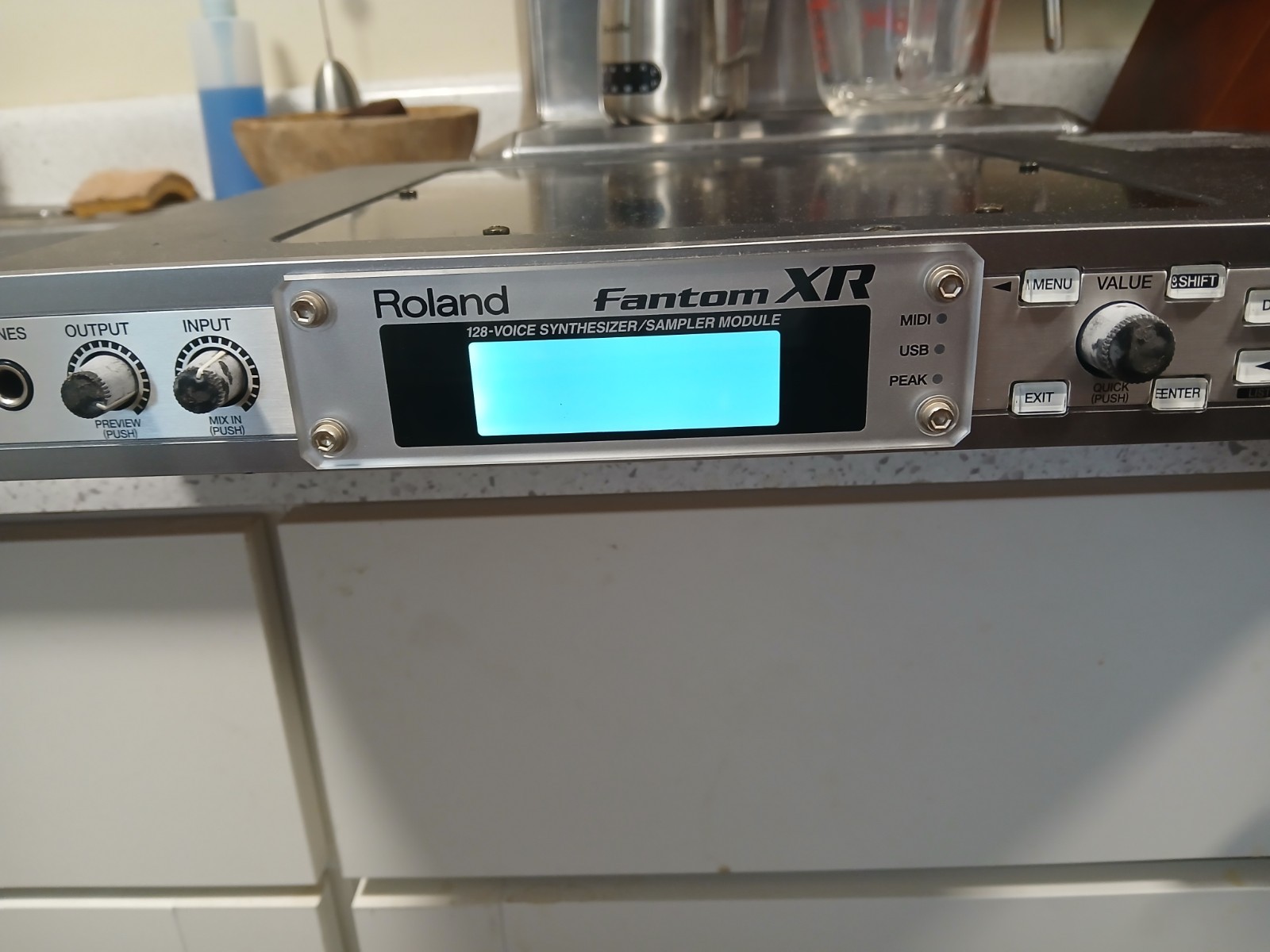 ROLAND FANTOM XR