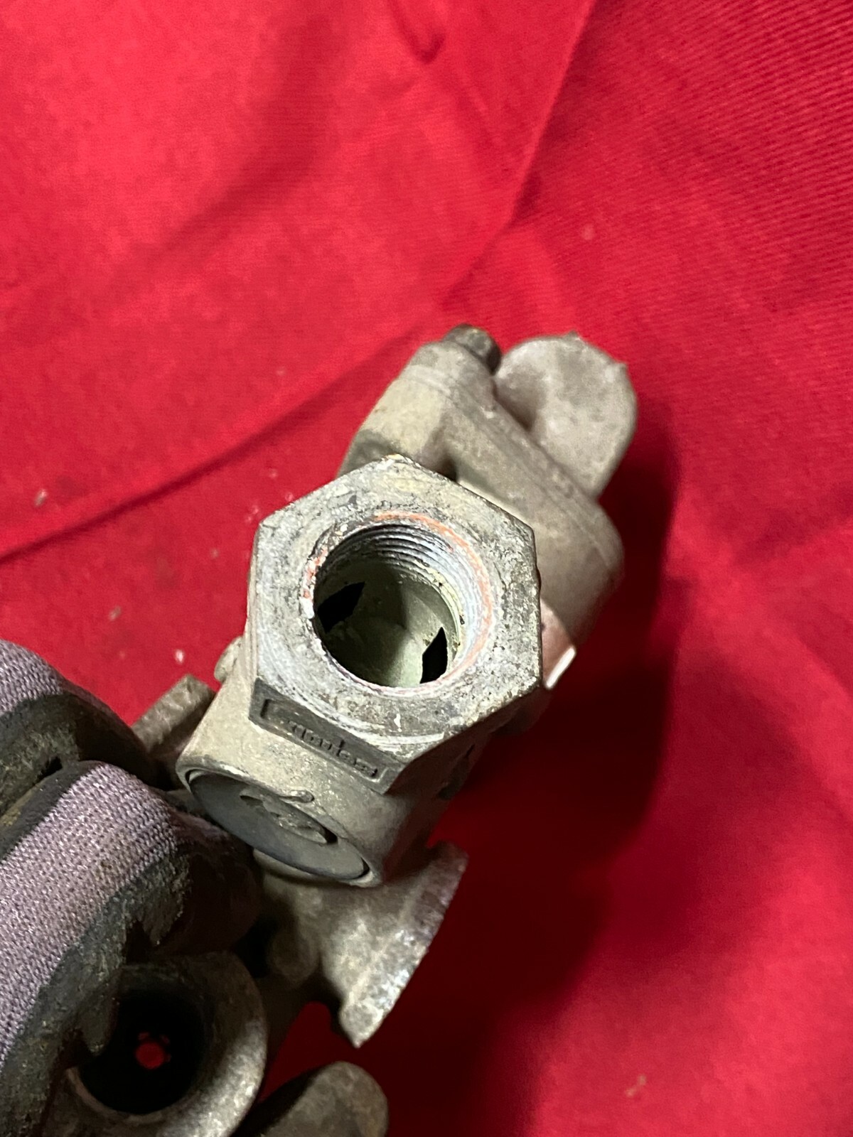 BENDIX 109792 TP 3DC (TRAILER PROTECTION) VALVE