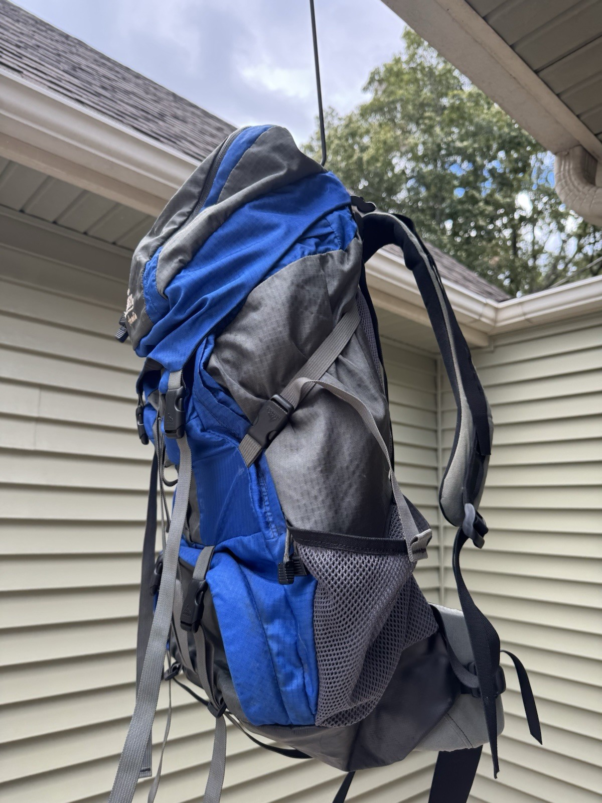 Gregory Acadia Medium Internal Frame Backpack 55-62 Liters Pre-Owned Barely Used