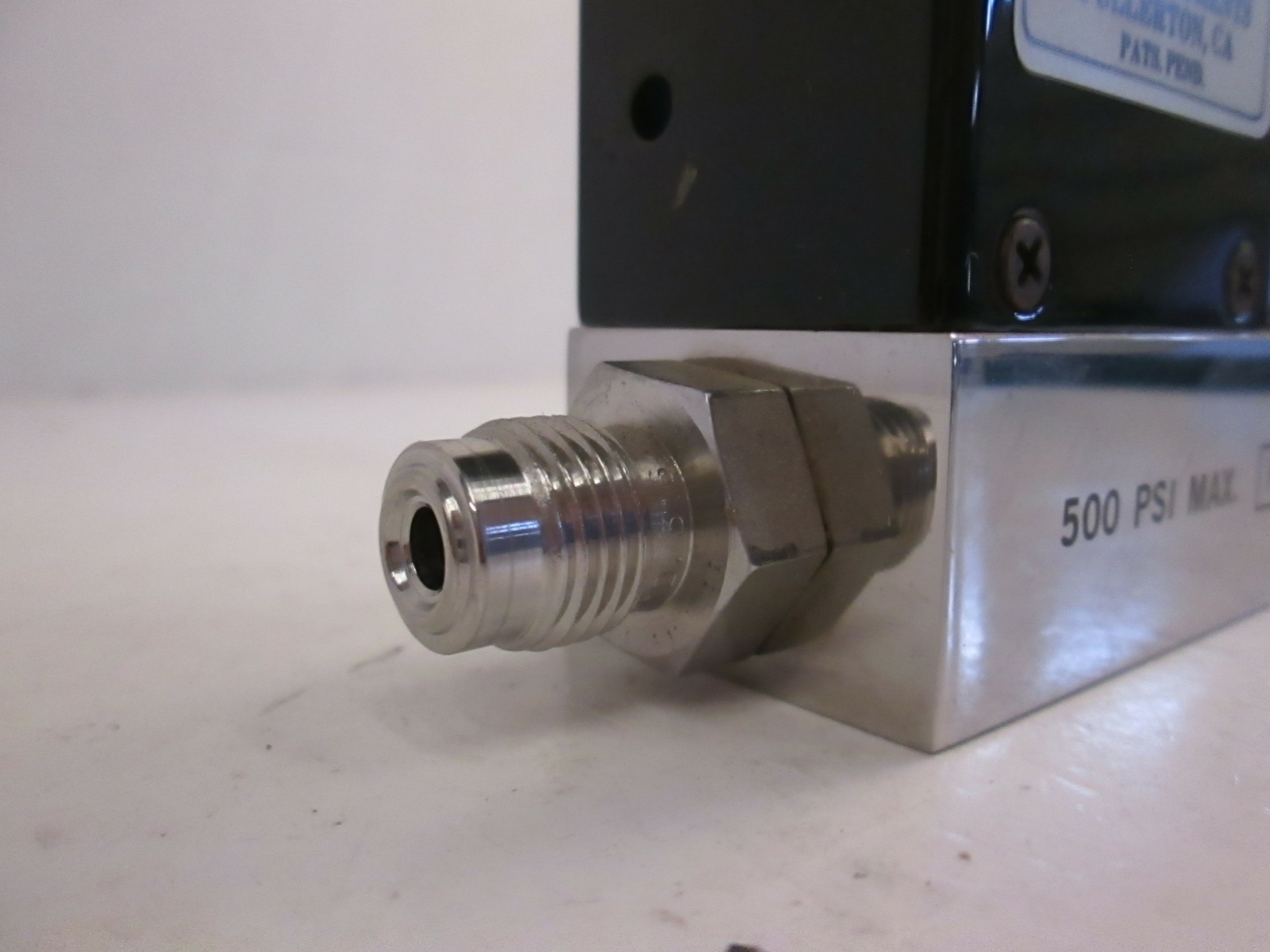 Unit UFC-1000 Mass Flow Controller MFC, C2F6, 2 SLM