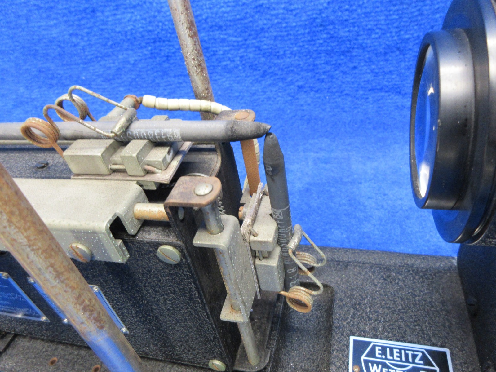 Leitz Wetzlar Carbon Arc Lamp Projector Microscope XI C model - vintage cool!