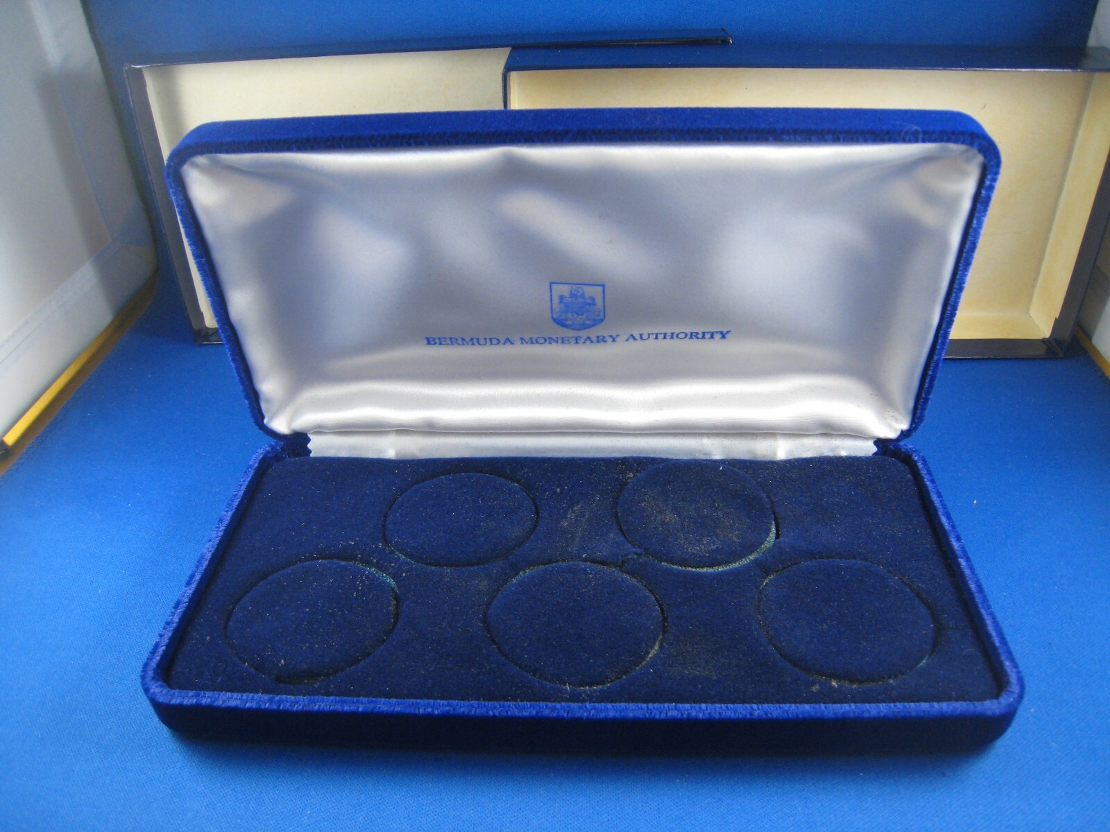 BERMUDA MONETARY AUTHORITY COIN CASE (wscc20)