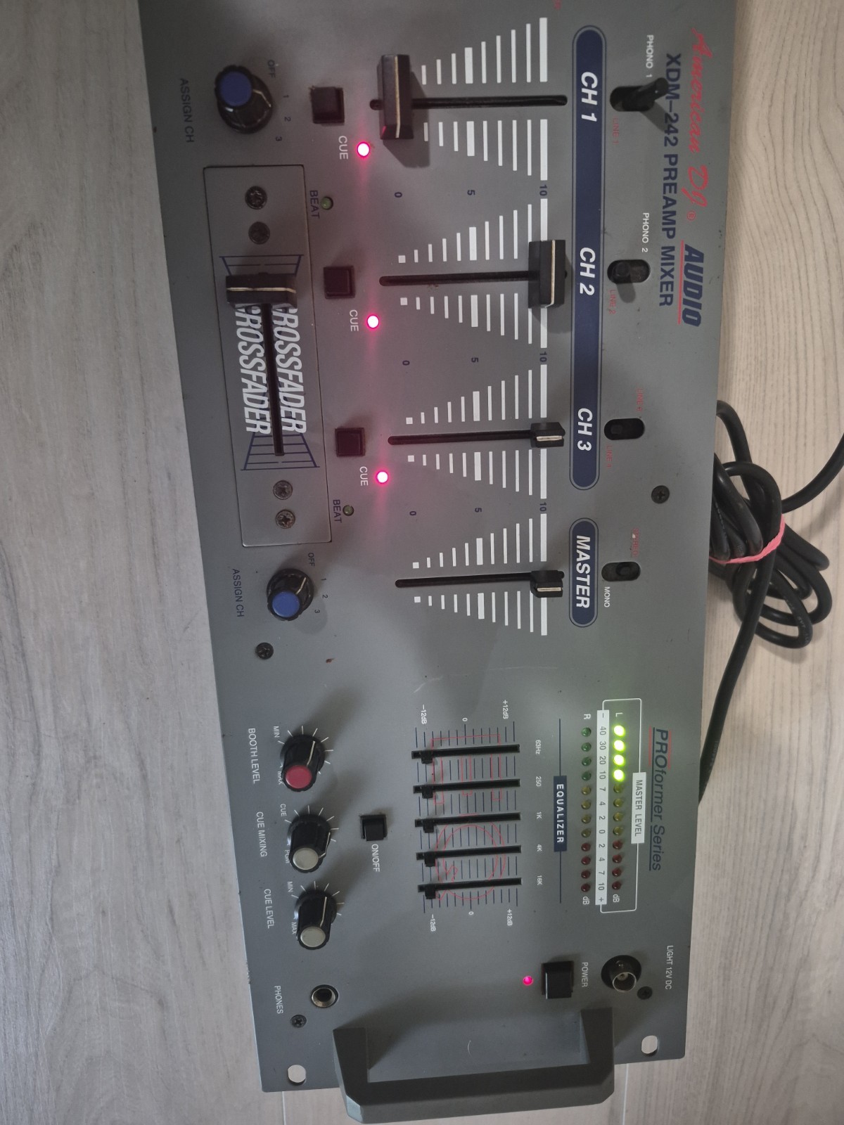 American DJ Audio XDM-242 Missing Knobs SEE PICS