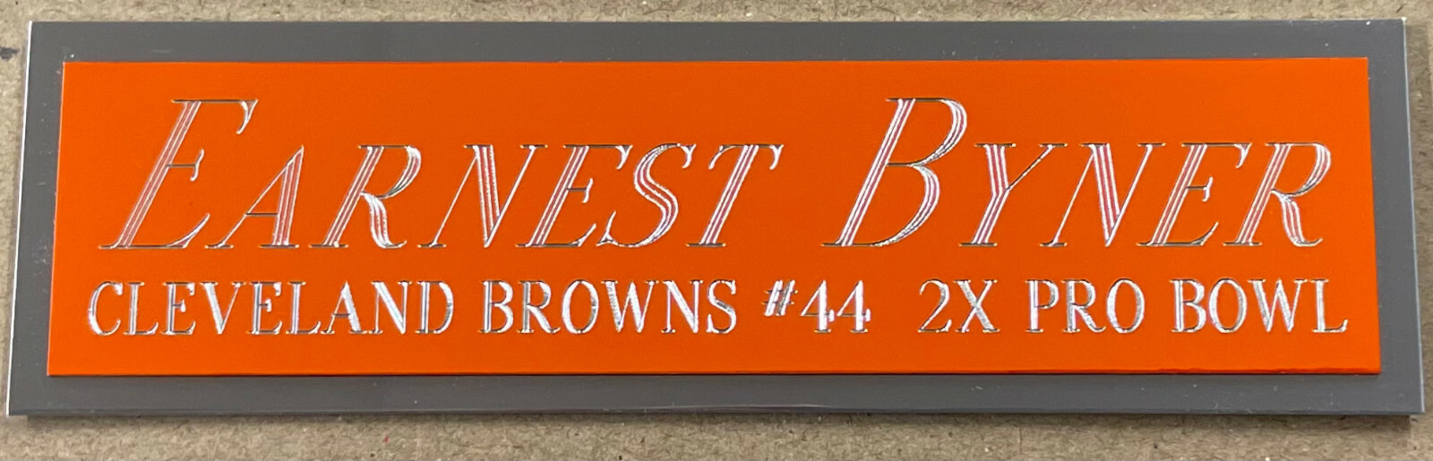 EARNEST BYNER BROWNS NAMEPLATE AUTOGRAPHED SIGNED FOOTBALL HELMET JERSEY PHOTO