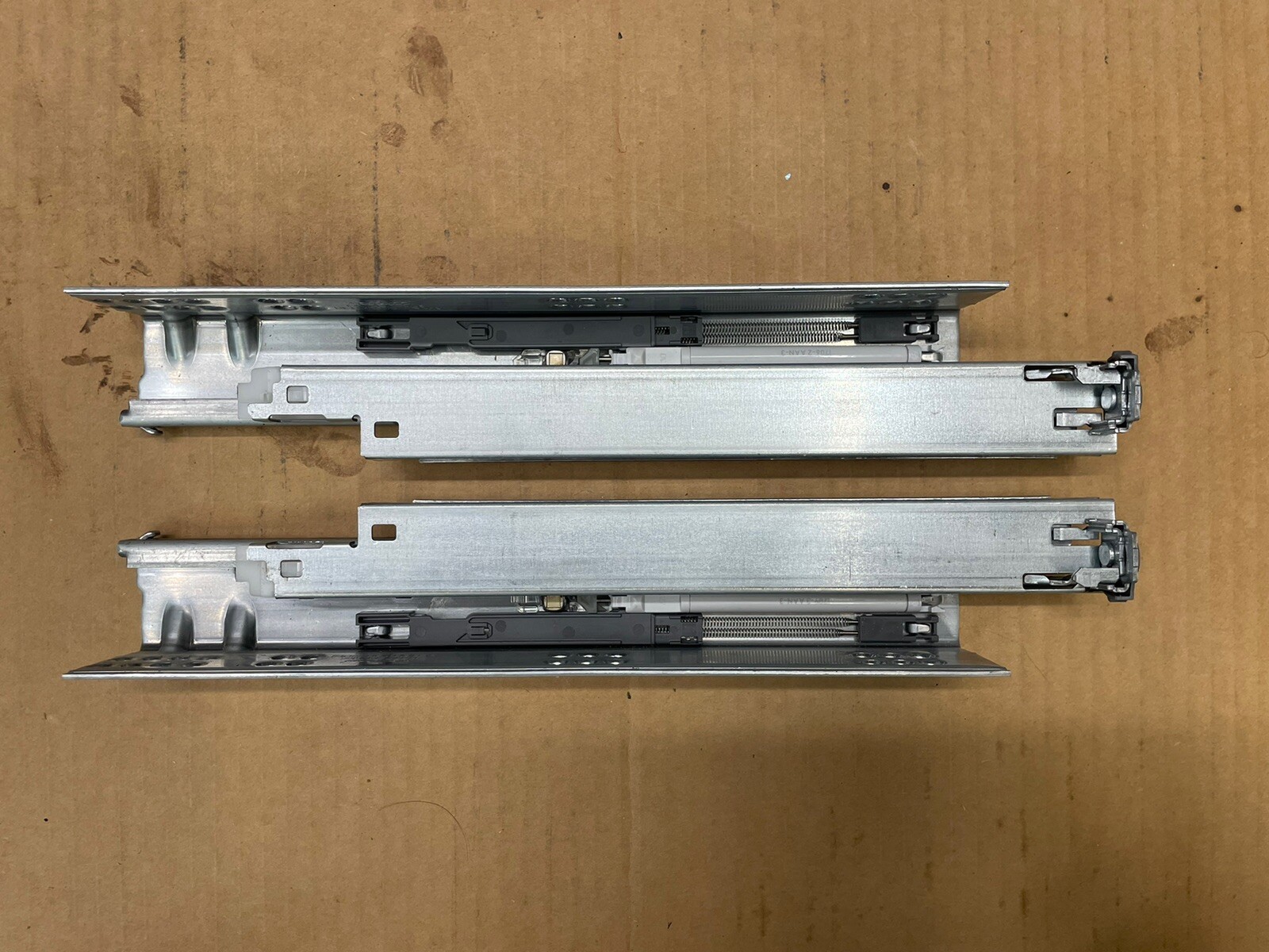 Blum Tandem Plus Blumotion 560H315-01B02 Last Pair