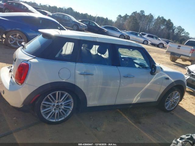 MINI 1 2016 Glove Box 4947845