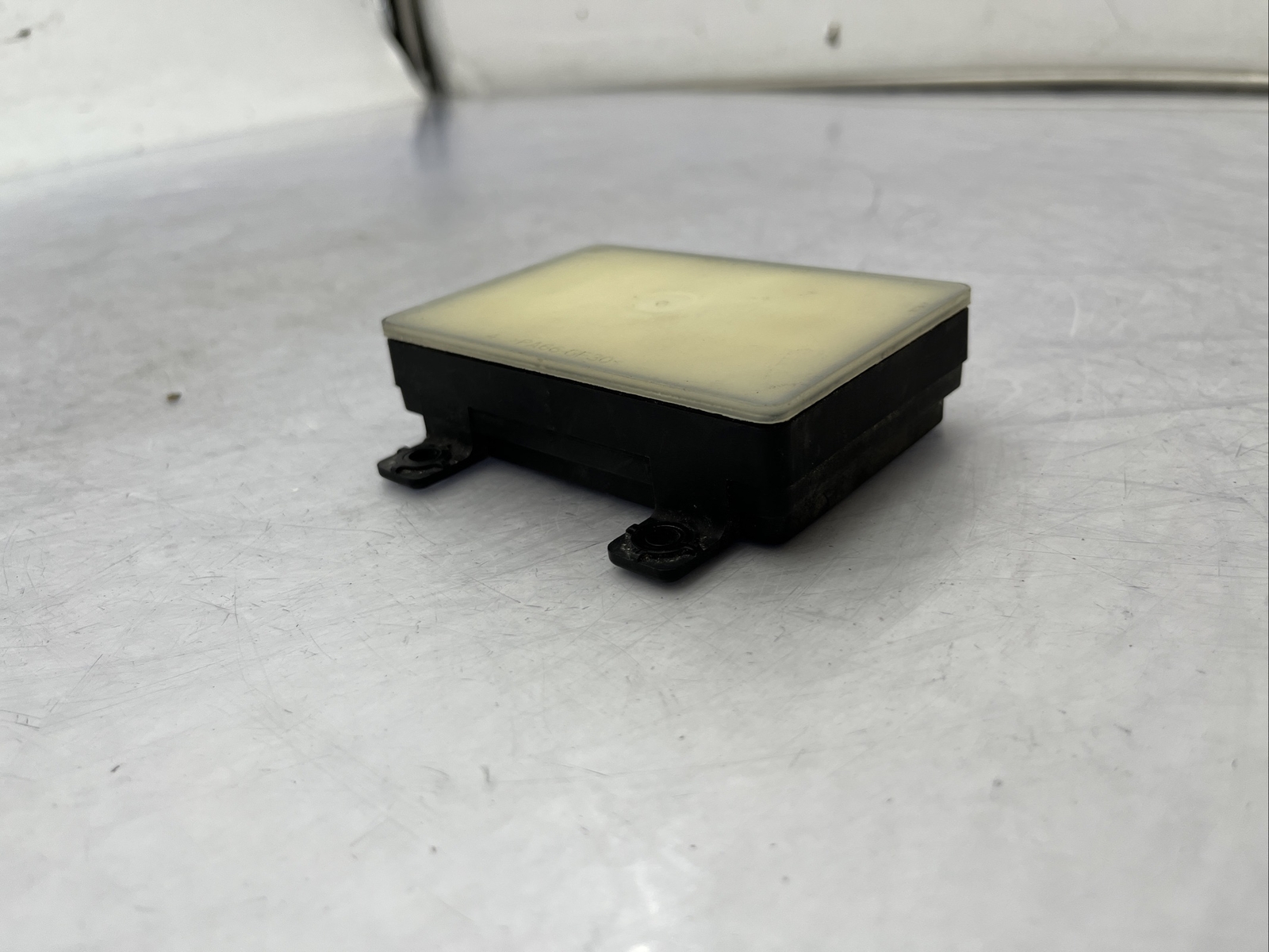 2016-2020 Hyundai Tucson Blind Spot Radar Module Radar Sensor Ballast