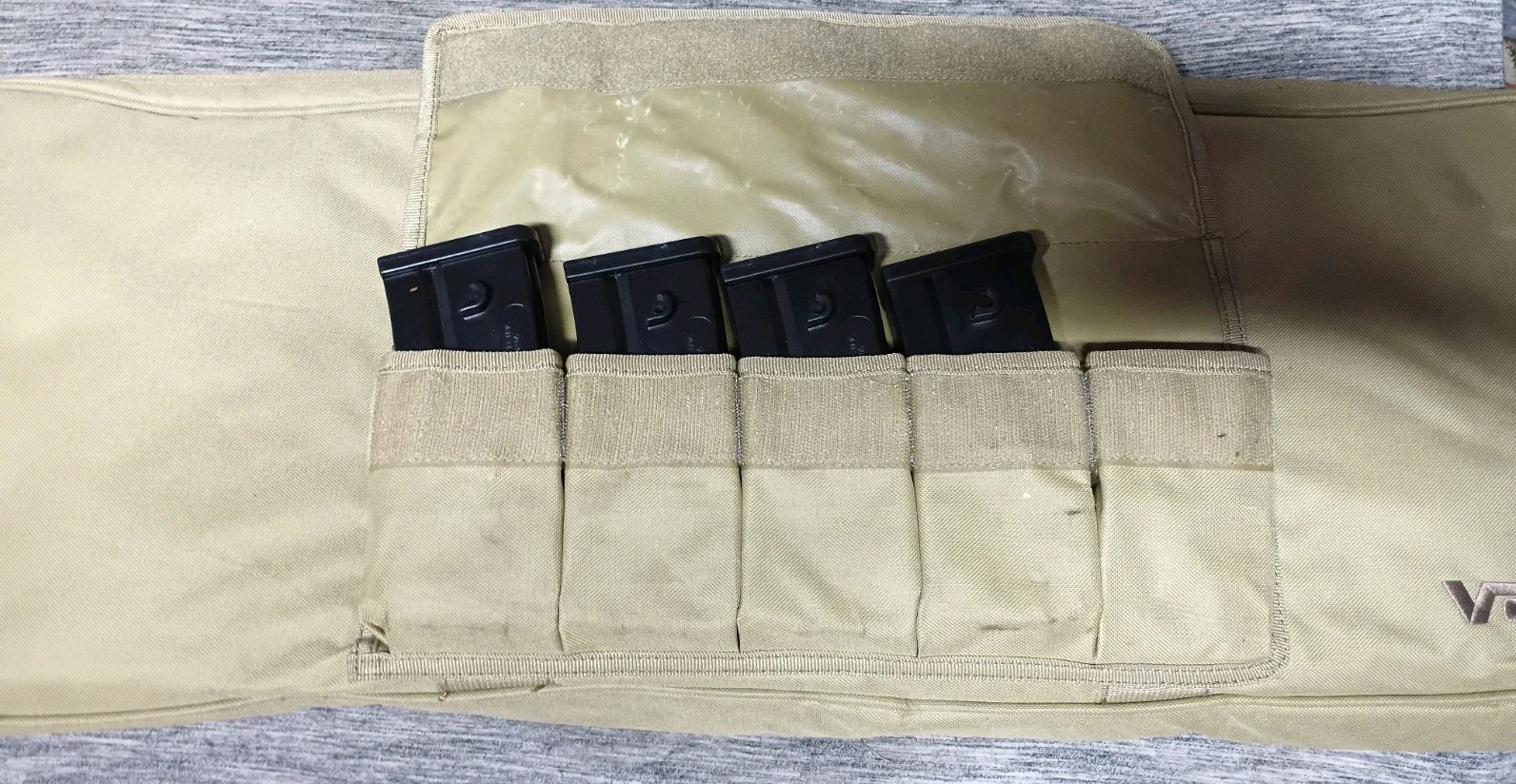 HK G36C AIRSOFT RIFLE - COMP. : ELITE FORCE( NEEDS A TRIGGER) 4 Mags Included