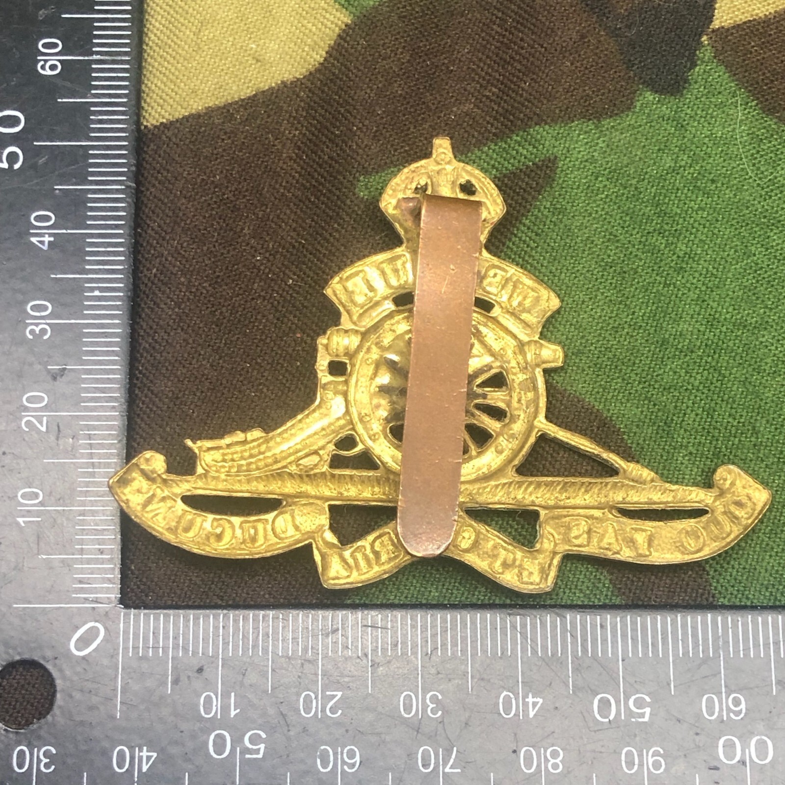 Original WW2 British Army Cap Badge - Royal Artillery