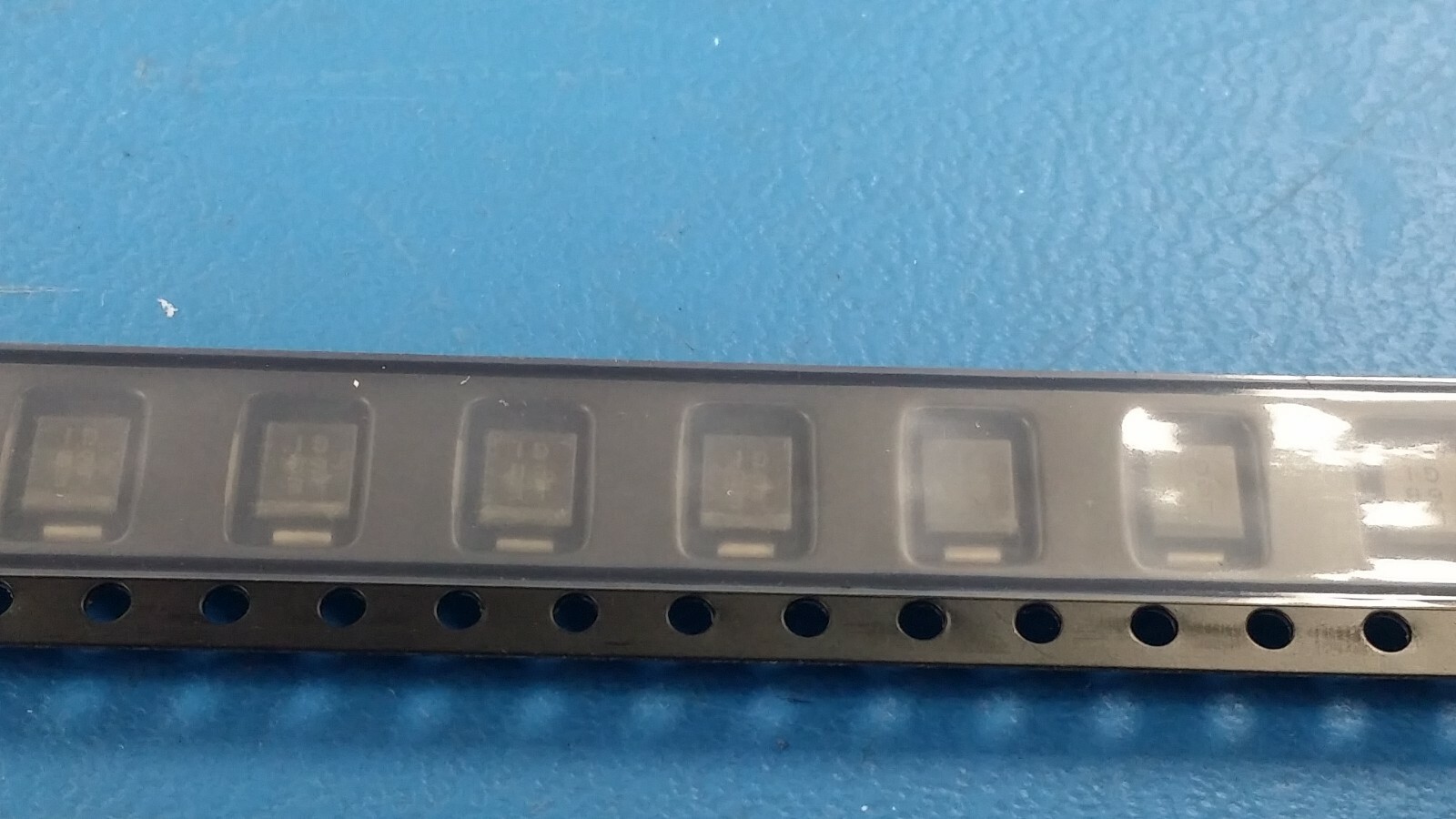 (20) SMBJ12A VISHAY TVS Diodes 12Vr 600W 30.2A 5% UniDirectional DO-214AA (SMB)