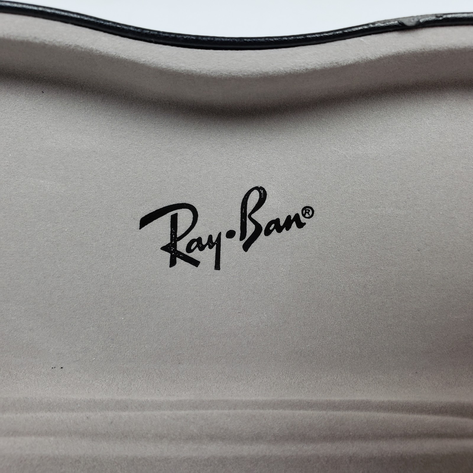 Ray Ban Black Hard Clamshell Eyeglasses Sunglass Case