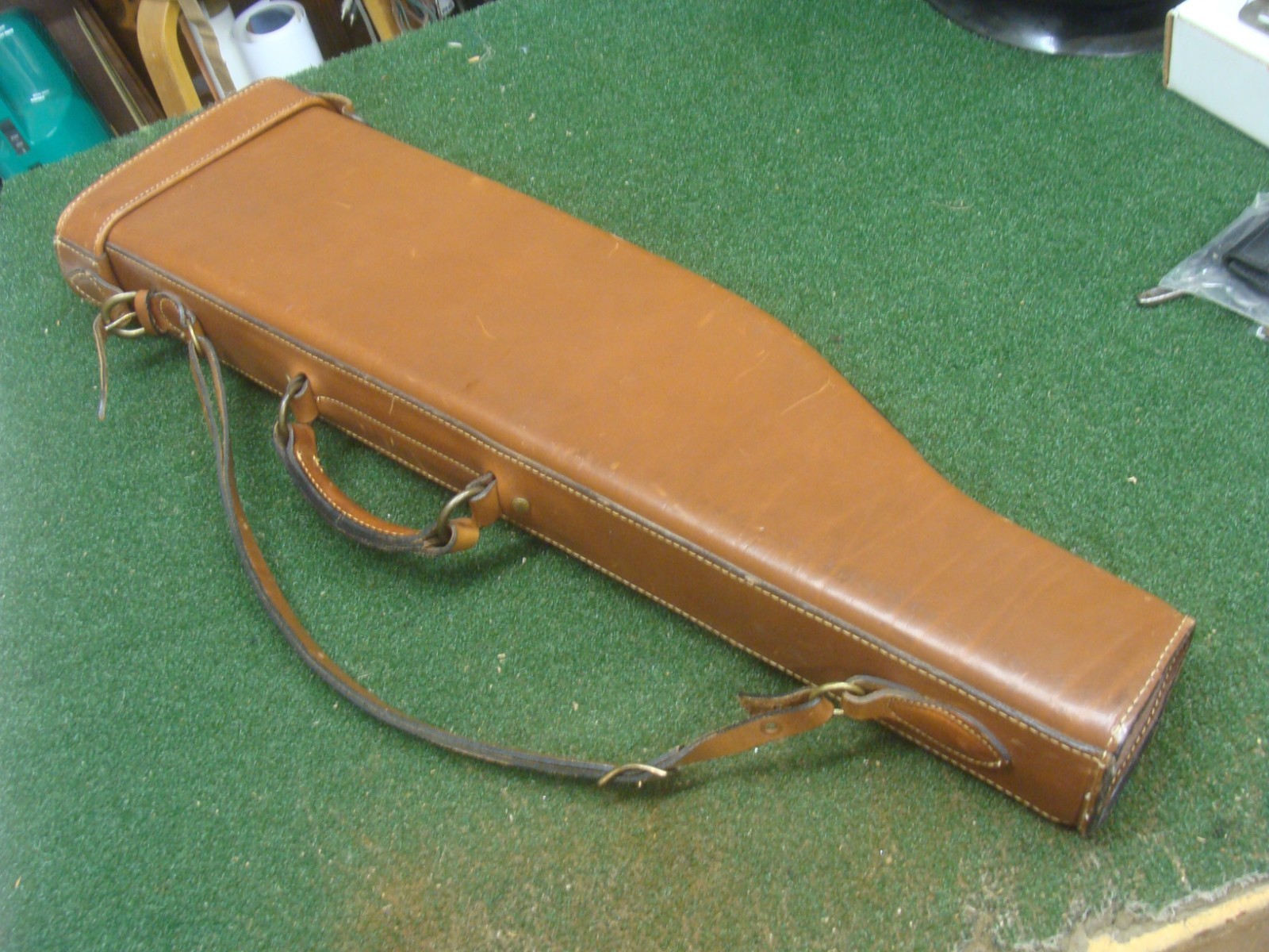 Eddie Bauer Leather Shotgun Takedown Leg-O-Mutton Carry Case Brown w/Felt  29"