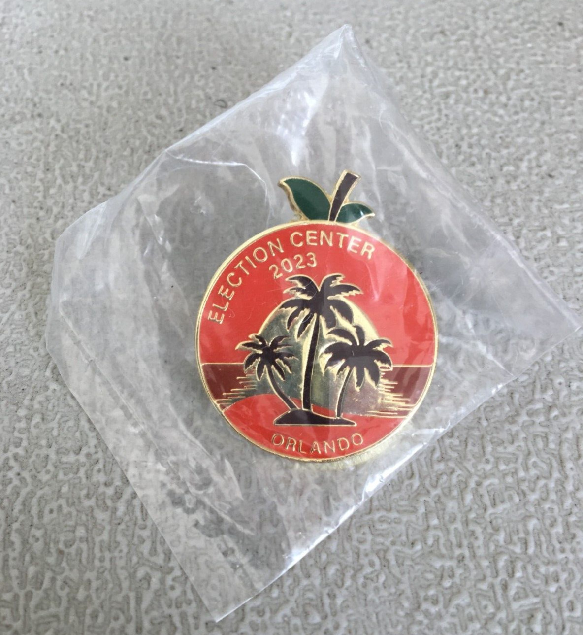 GORGEOUS 2023 ELECTION CENTER ORLANDO FLORIDA PIN PINBACK SEALED