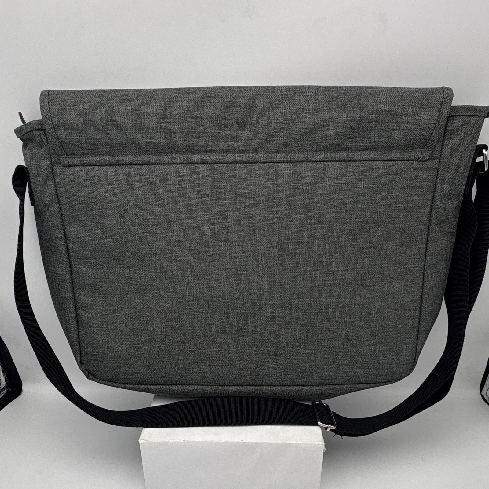 CAREW INTERNATIONAL Gray/Black Shoulder Messenger/Computer Bag, Adjustable Strap