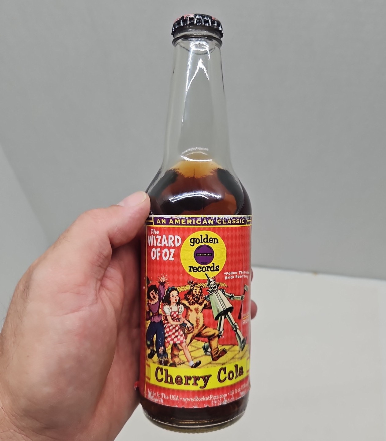 The Wizard of OZ Rocket Fizz Soda Pop Cherry Cola