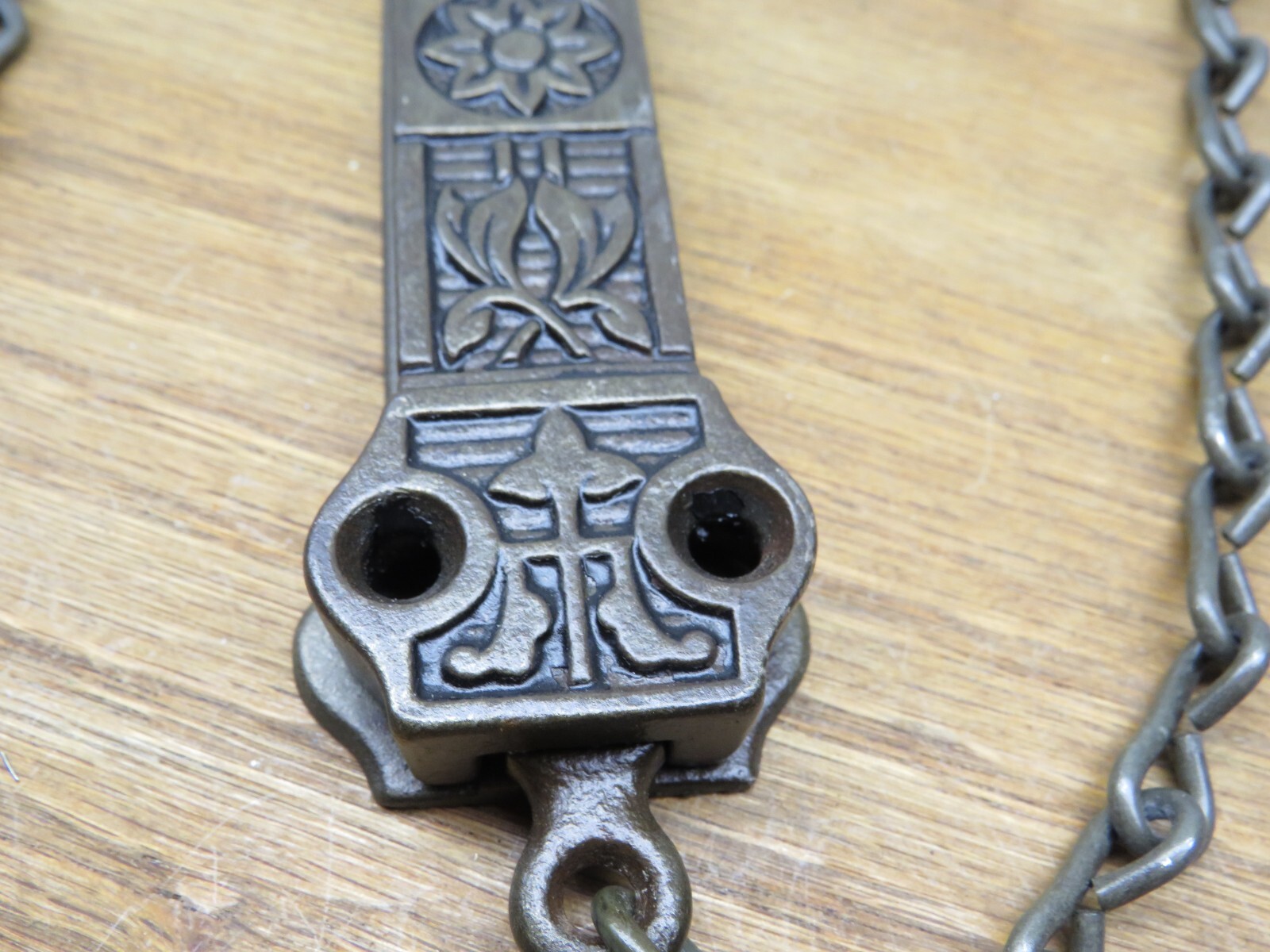 OLD DOUBLE DOOR FRENCH DOOR LOCK LATCH SPRING LOADED PULL CHAIN