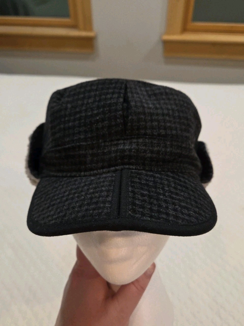 Outdoor Research Yukon Cap Hat Wool Poly Size Large Grey Plaid Ear Flaps Sherpa