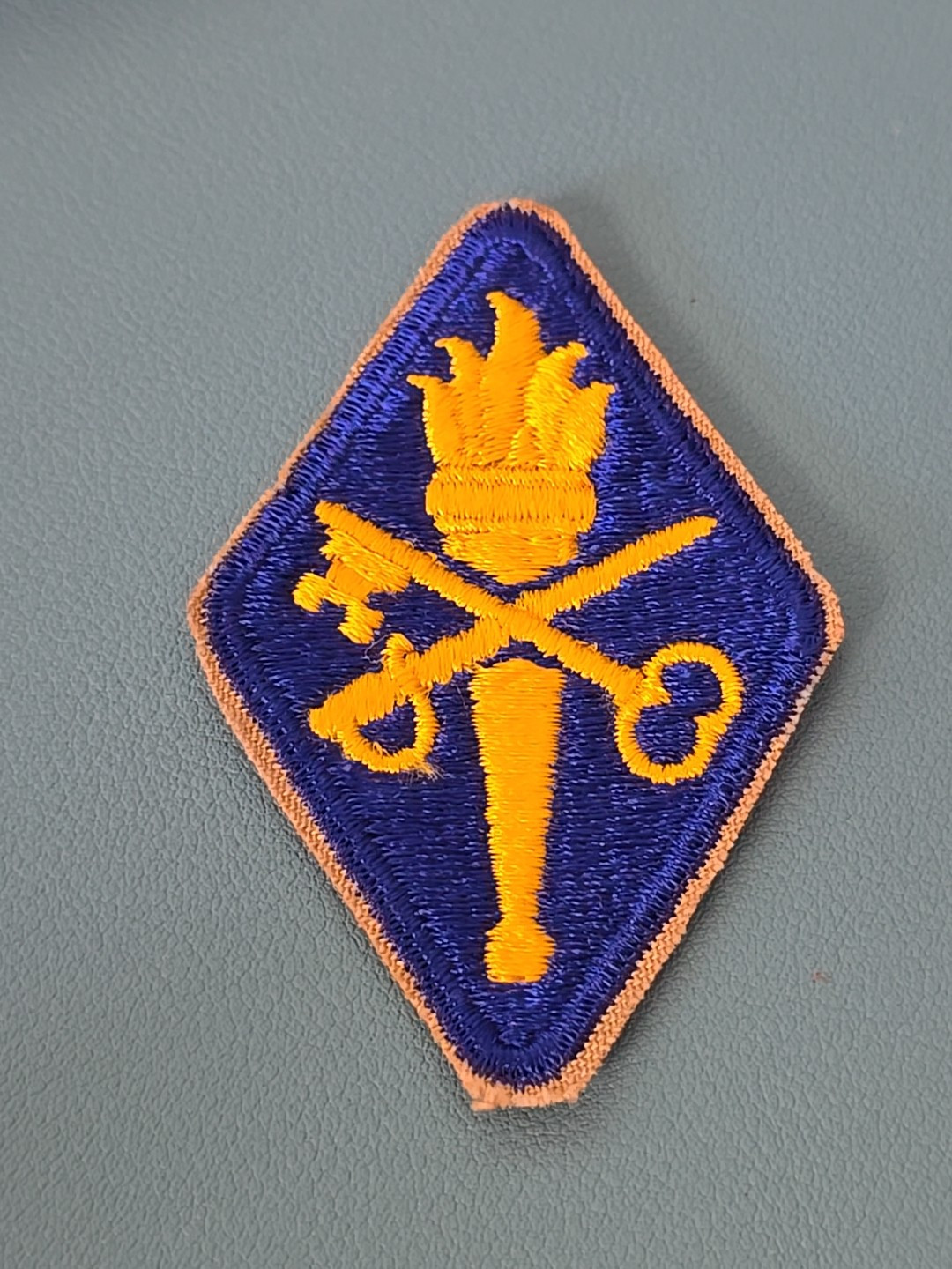 US Army Quartermaster School Training Patch-Cut Edge-Snow Back-No Glow*