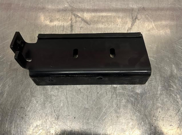 PETERBILT N04-6004 ANGLE-BATTERY BOX FRONT
