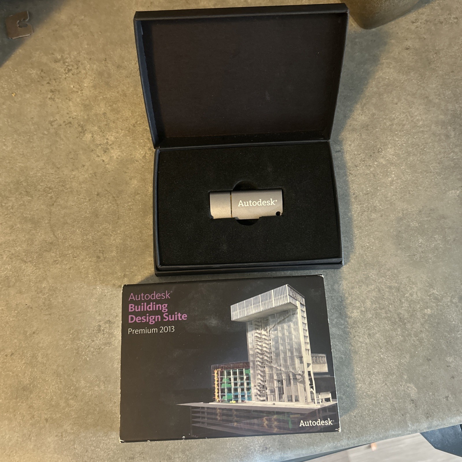 Autodesk Building Design Suite Premium Ultimate 2013 (used) USB