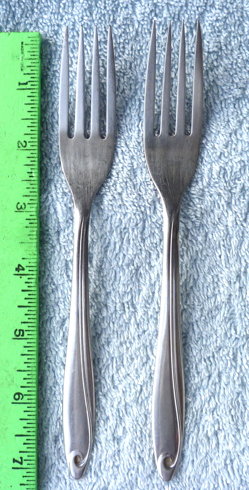 HB Co. Crestview pattern Stainless Dinner Forks 7 3/16 inches set of 2