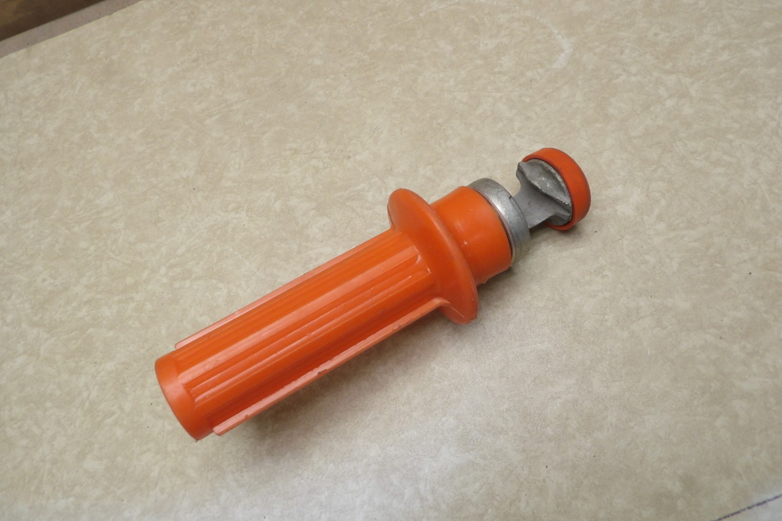 AB Chance Mechanical Jumper Insulated Clamp # 6 to 336 ACSR 2/0 Rubber Glove MAC
