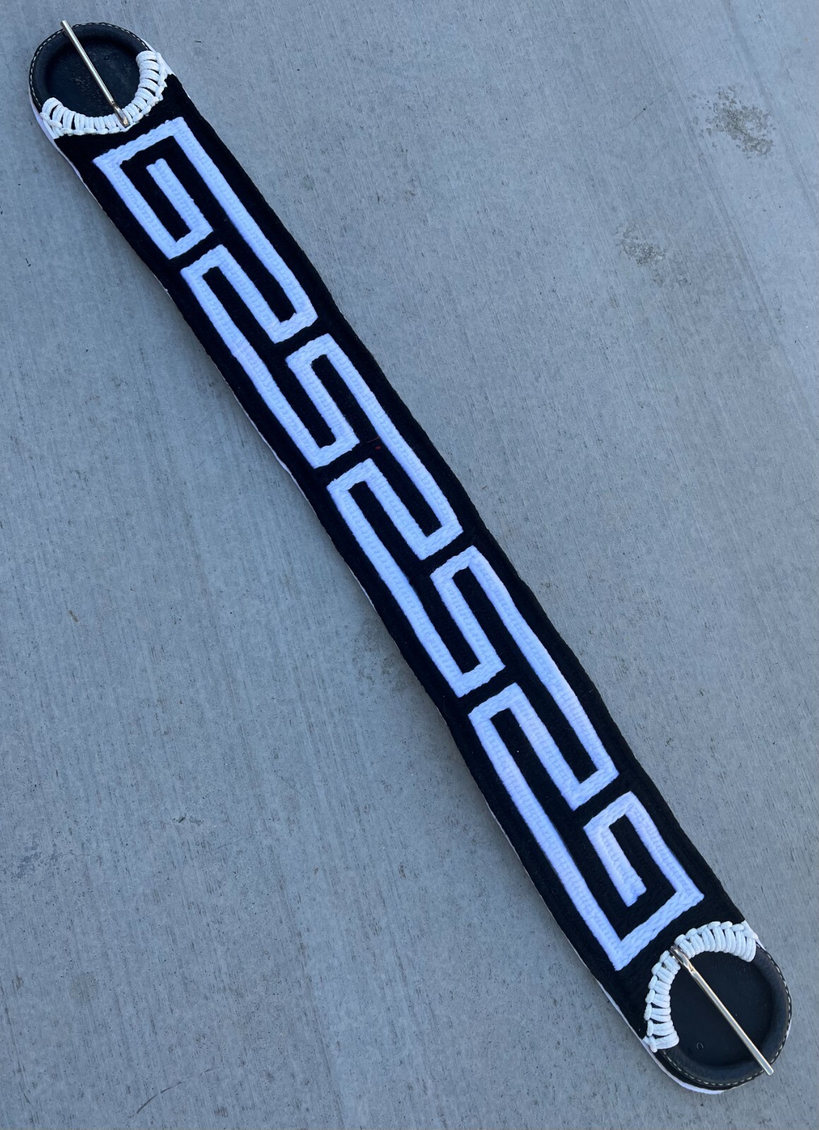 36" WHITE AND BLACK CHARRO SADDLE HORSE CINCH, CINCHO CHARRO PARA CABALLO, TACK