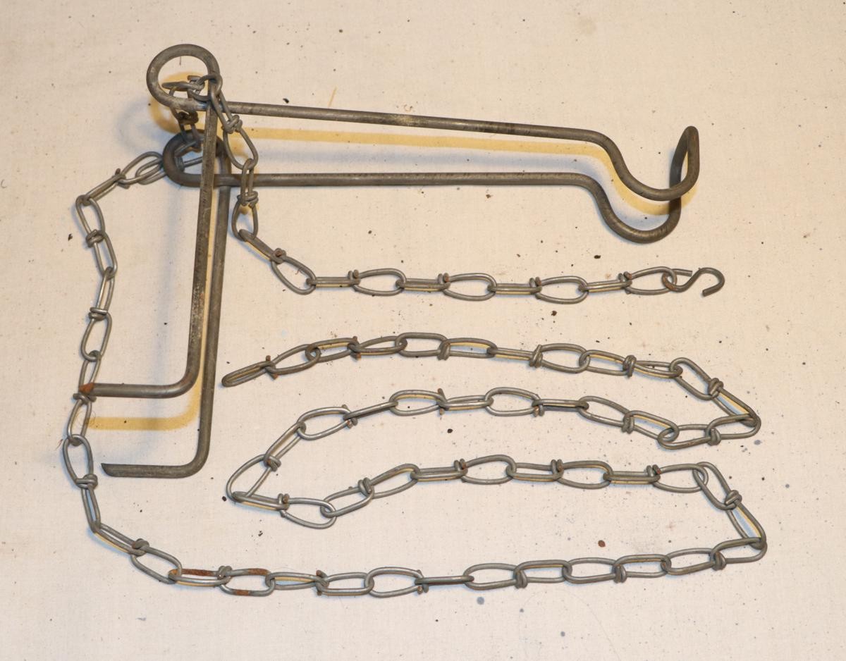 Coleman Lantern Chain Tree Hanger