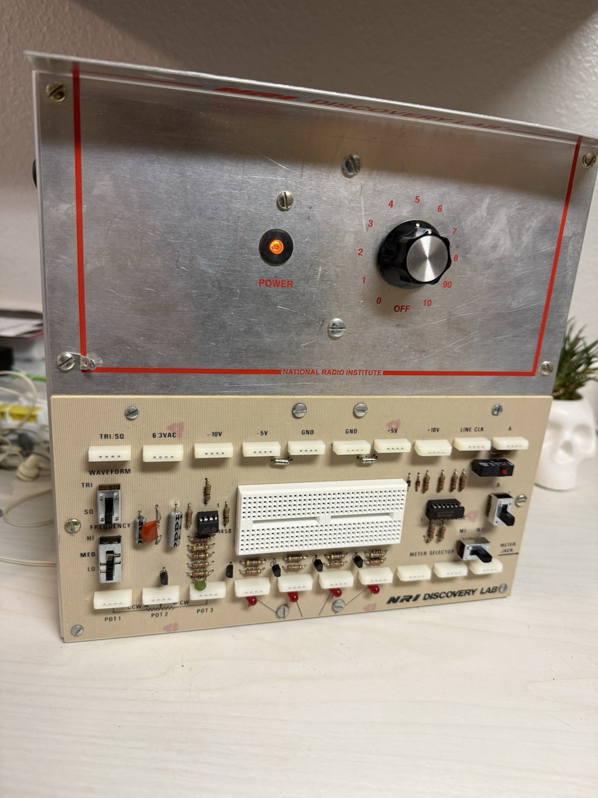 Vintage NRI Discovery Lab Electronics Trainer Not Tested