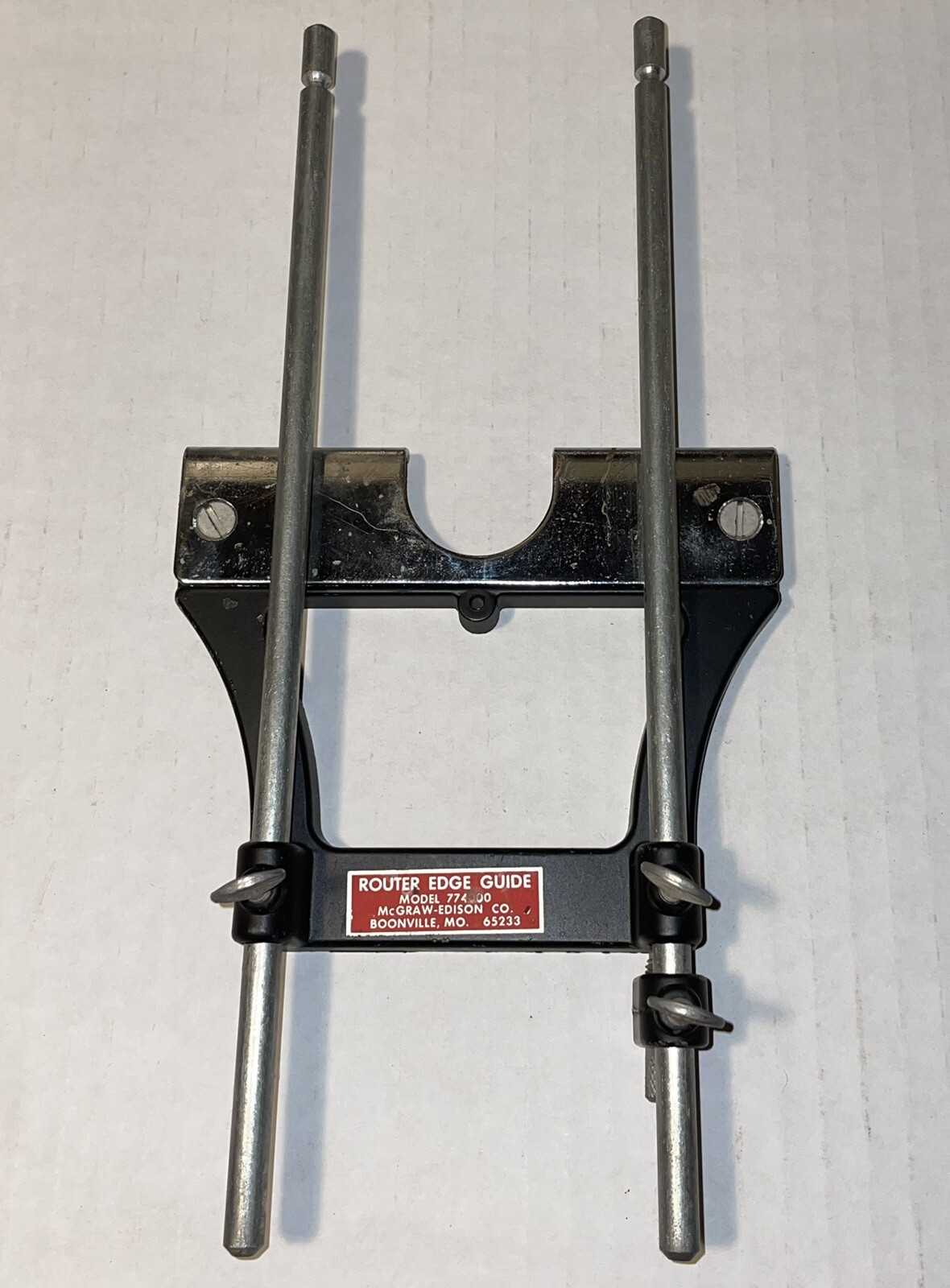 McGraw-Edison ROUTER EDGE GUIDE Model 774000 Casting # B922-23