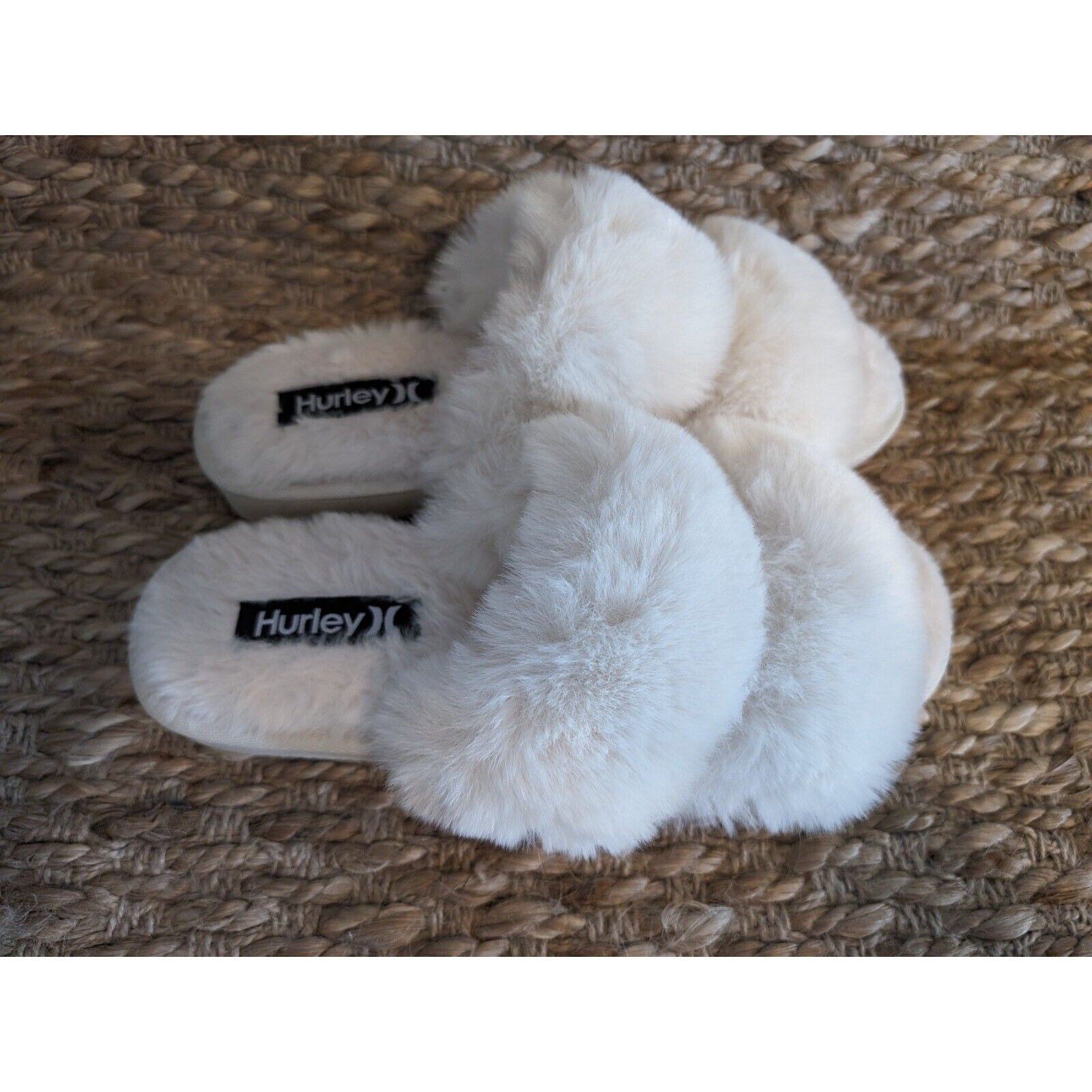 Women’s Slippers Sz 10 Hurley Carol Cream Faux Fur 2 Strap Slides Excellent Cond