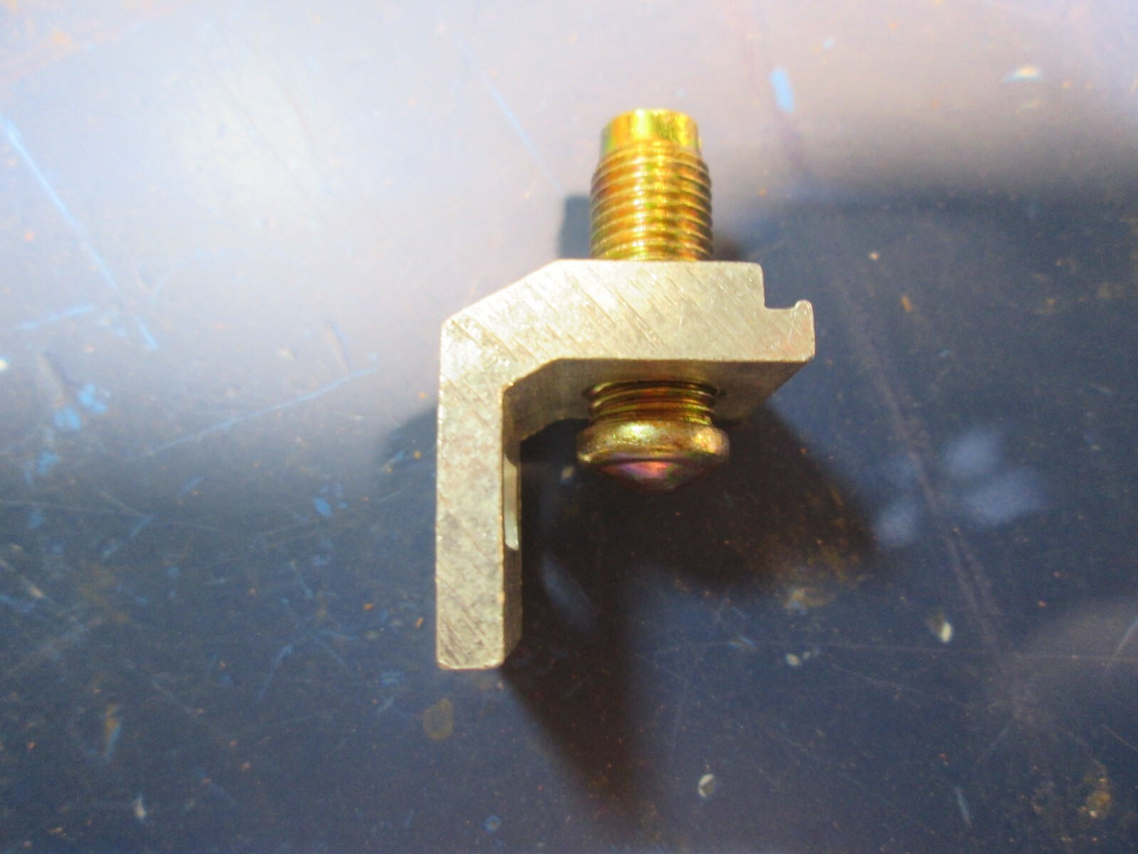 Milbank 100 Amp Meter Socket Lug Clamp