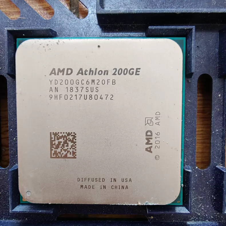 AMD Athlon 200GE 3.2 GHz Dual-Core 4 Threads 5MB 35W Socket AM4 CPU Processor