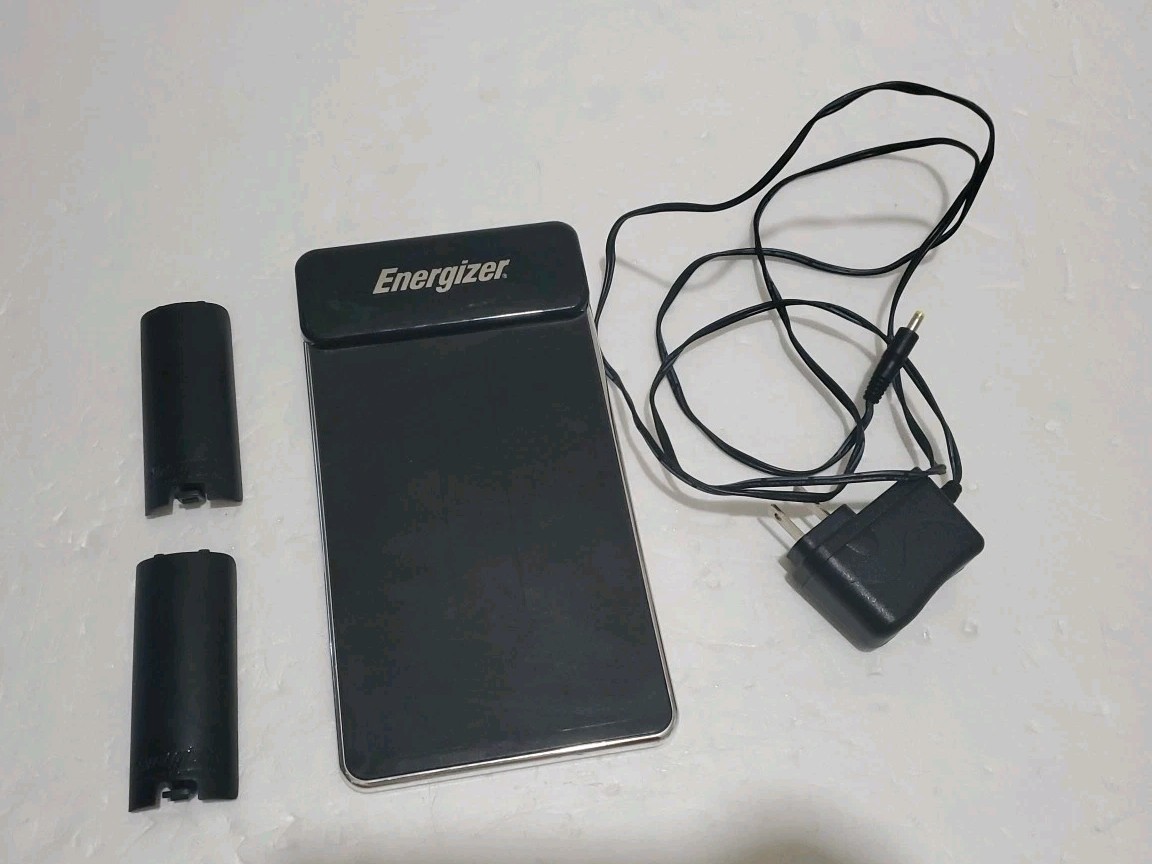 Energizer Battery Charging System Nintendo Wii Remote- NO BATTERIES